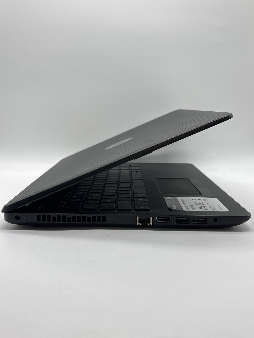 HP 15-bw075nr AMD A6-9220 4GB RAM 500GB HDD