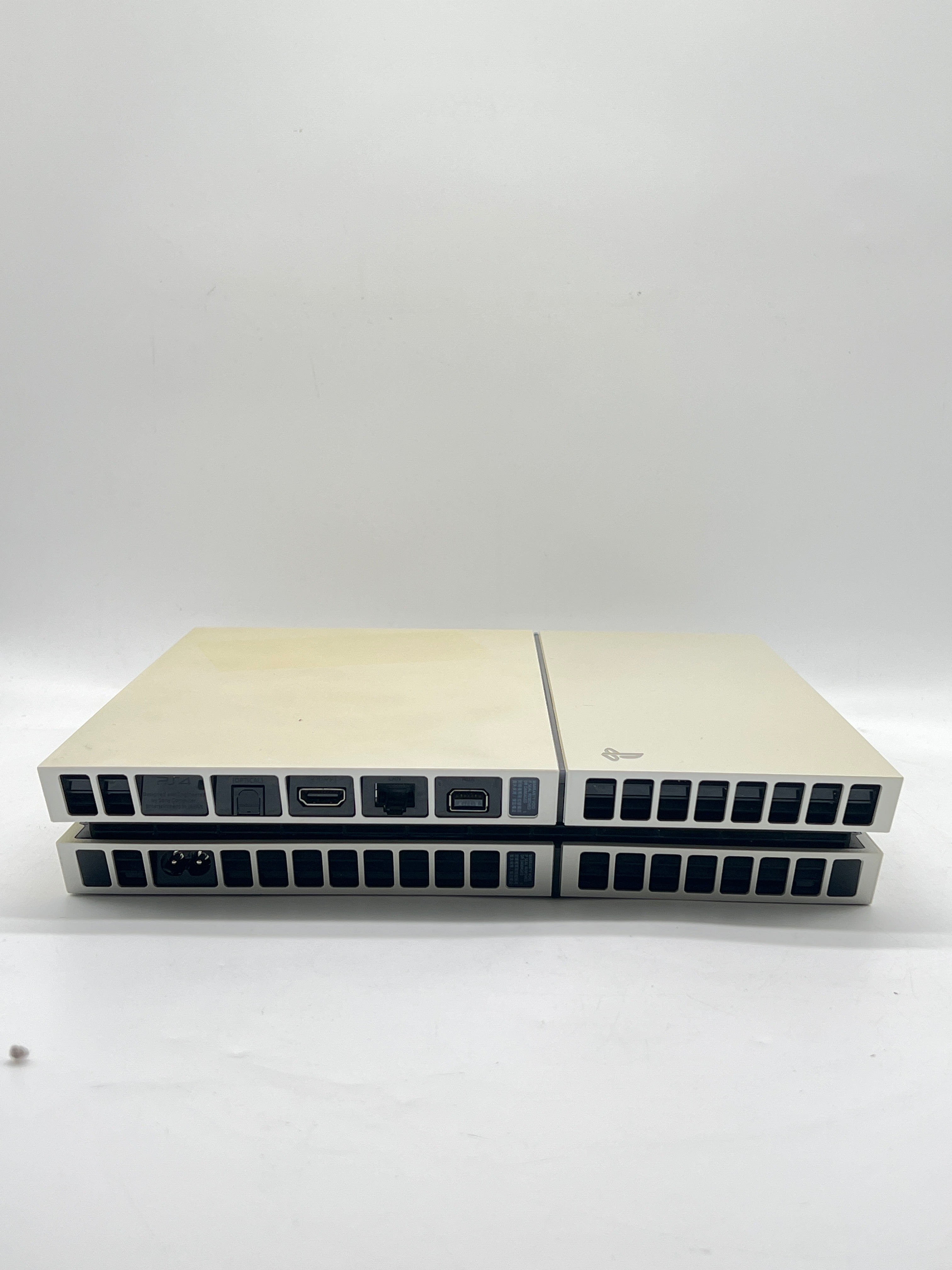 Sony PlayStation 4 CUH-1106A 500GB White Standard Edition - Used