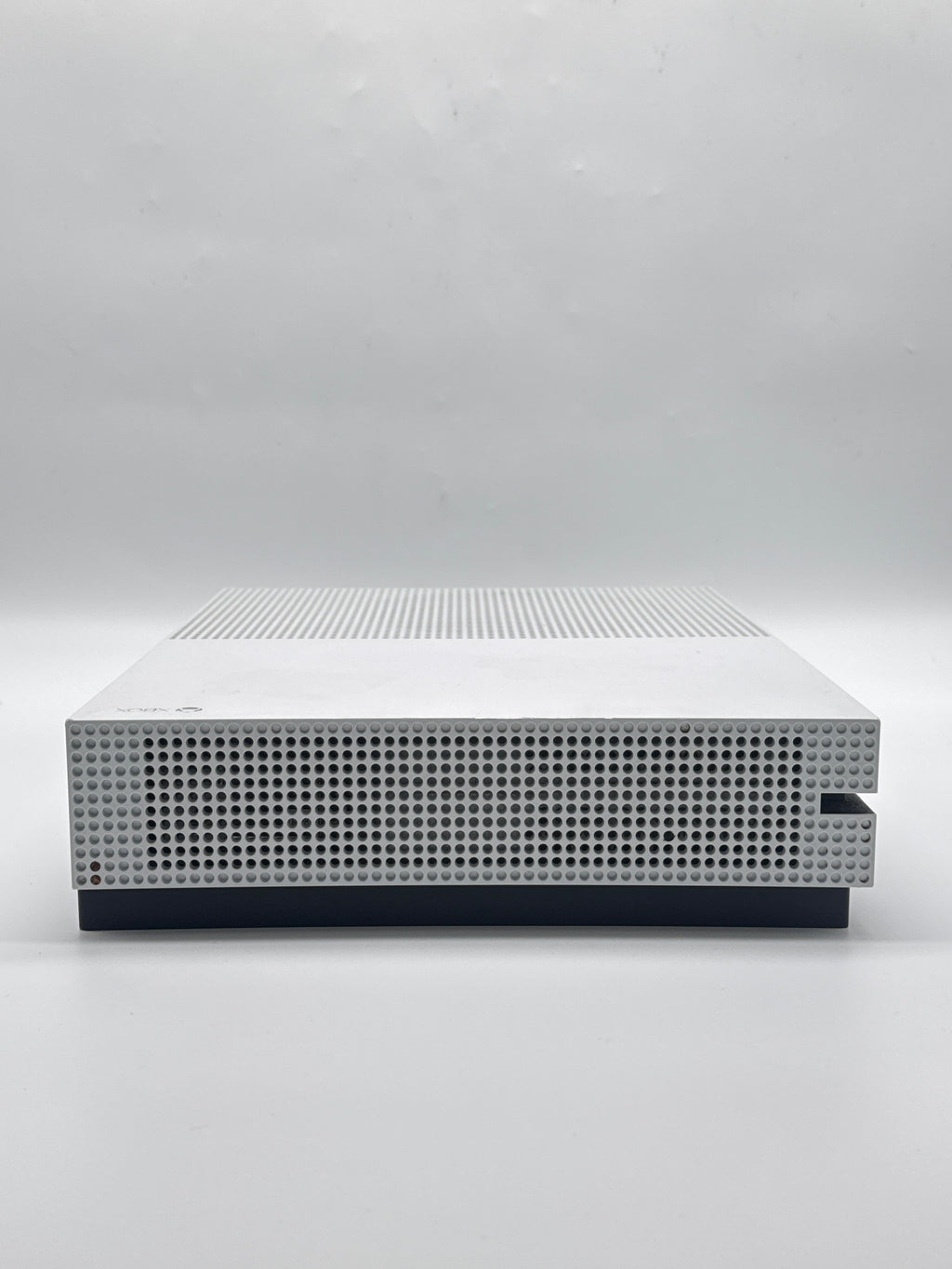 Microsoft Xbox One S 1681 White Video Game System Used