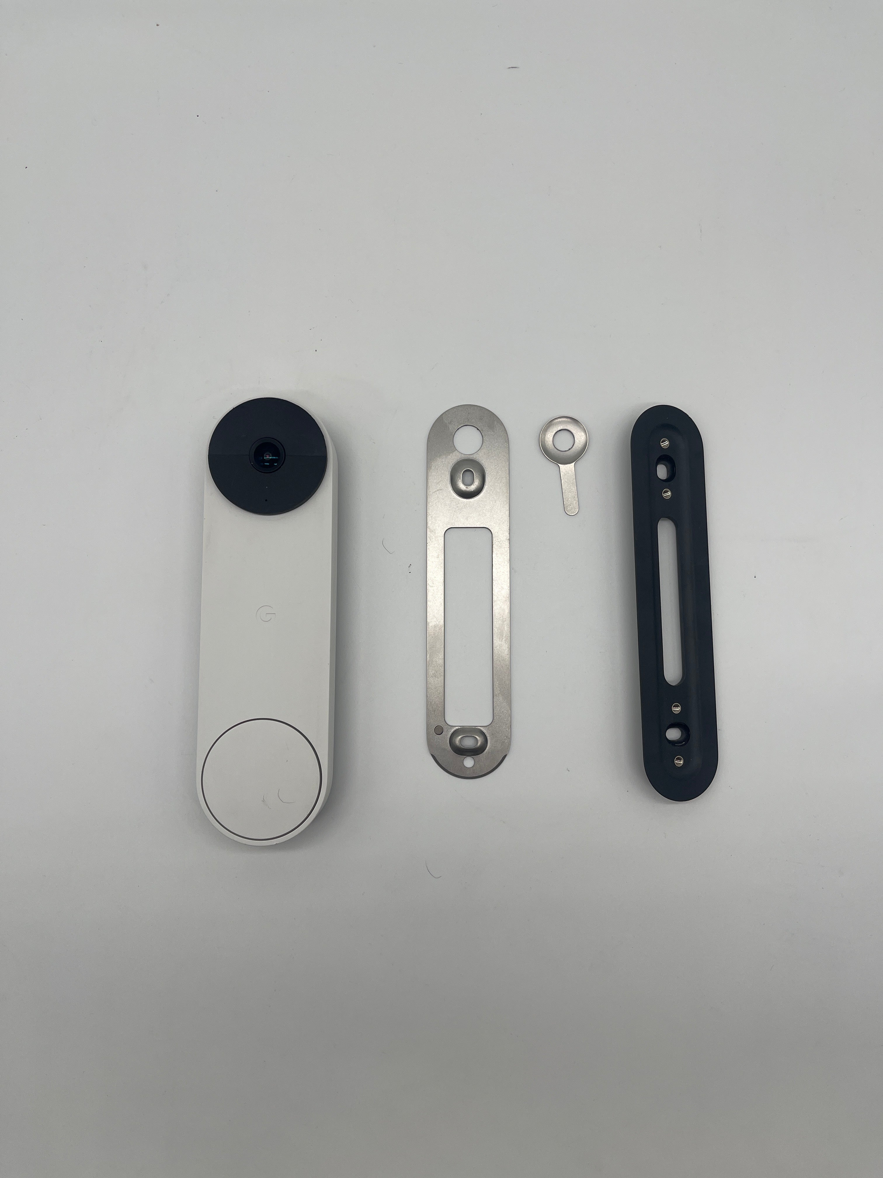 Google Nest Doorbell 2nd Gen White Used with Wall Mount Minor Scratches