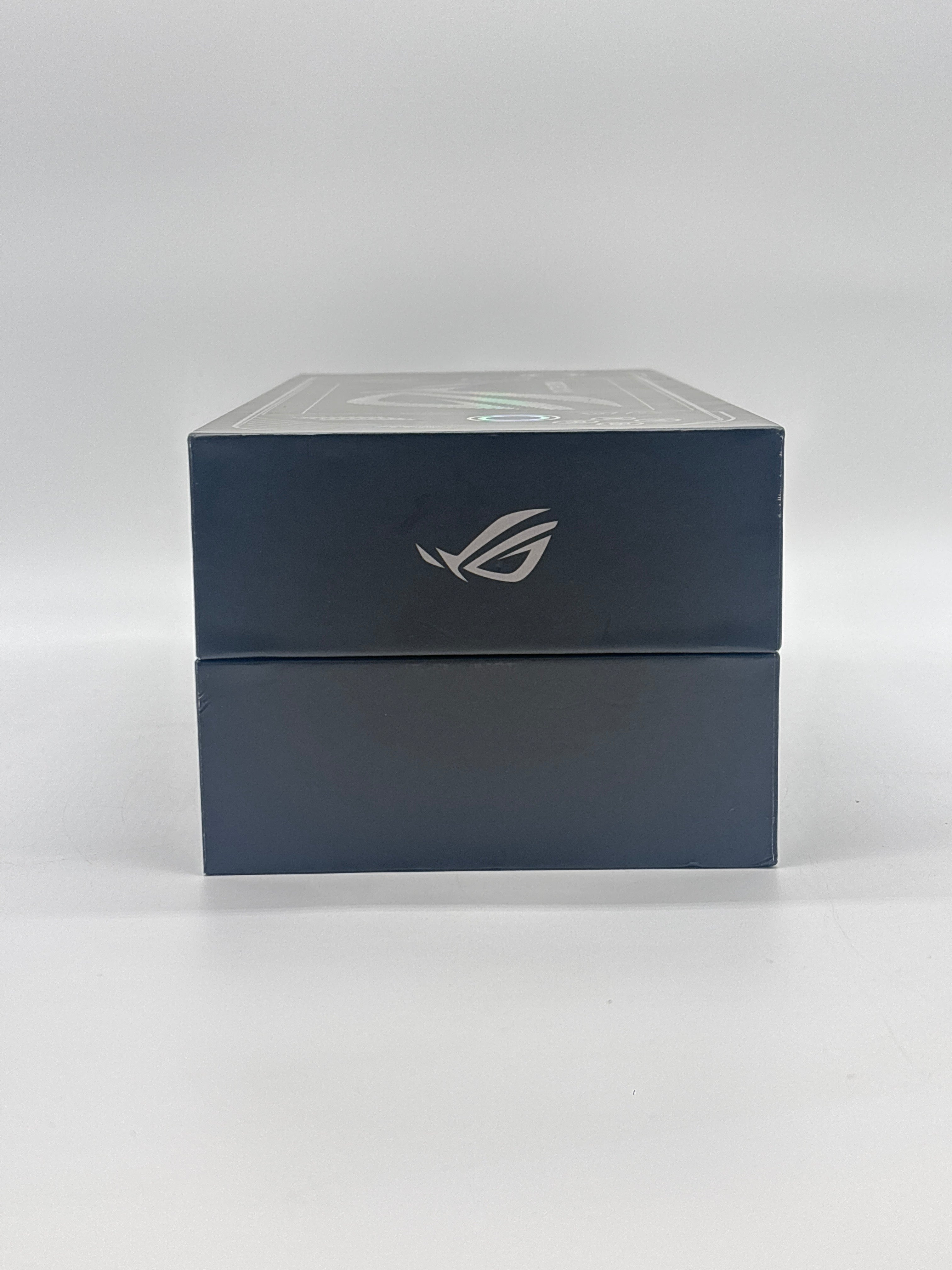 ASUS ROG Ally X AMD Ryzen 5 24GB RAM 1TB SSD with Box