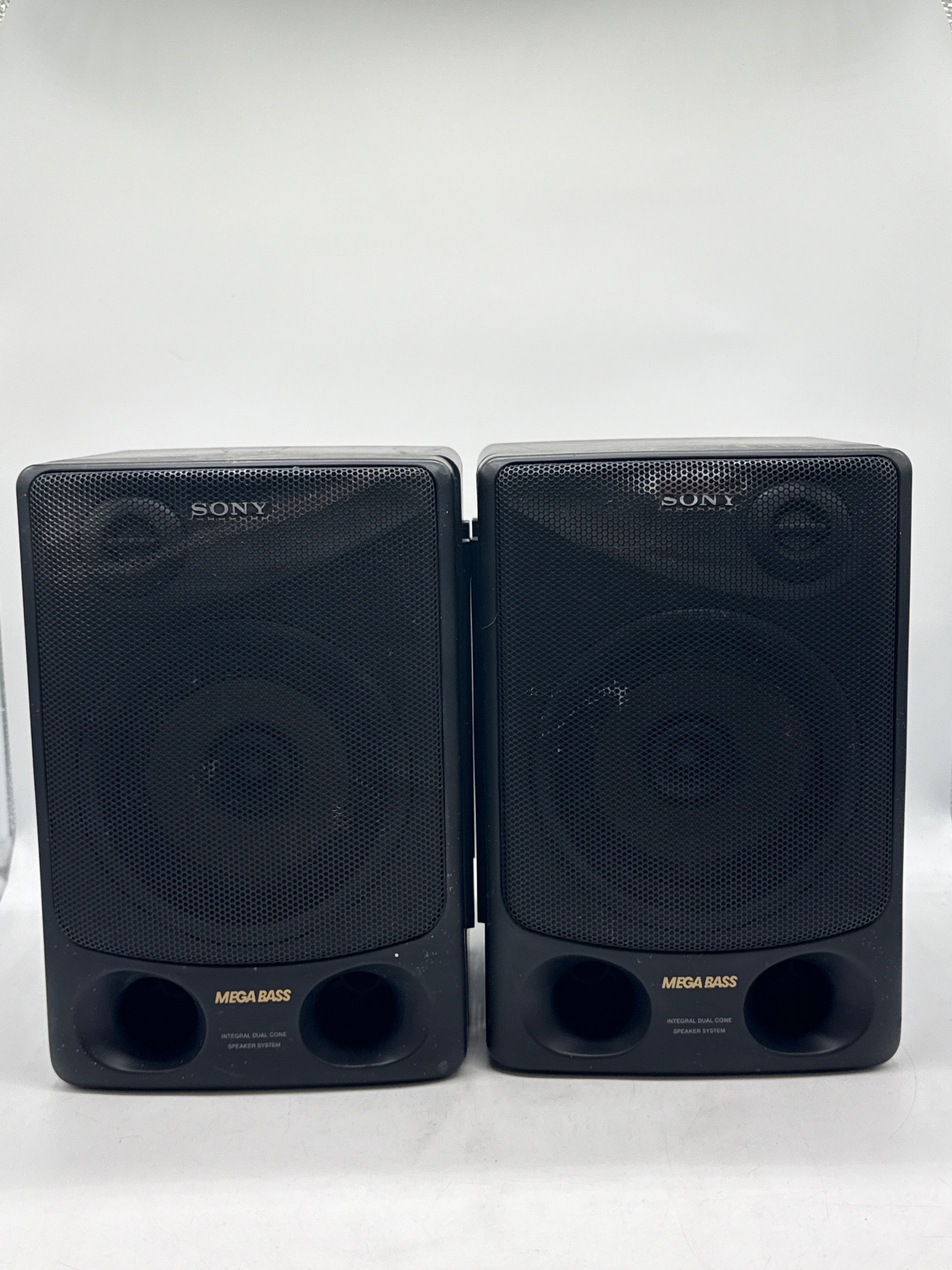 Sony CFD-560 CD Player Radio Stereo Cassette Boombox - For Parts