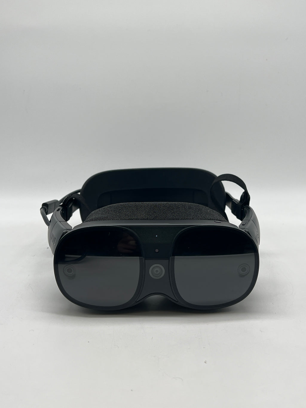 HTC Vive XR Elite 128GB Standalone All-in-One VR Headset Black - Used