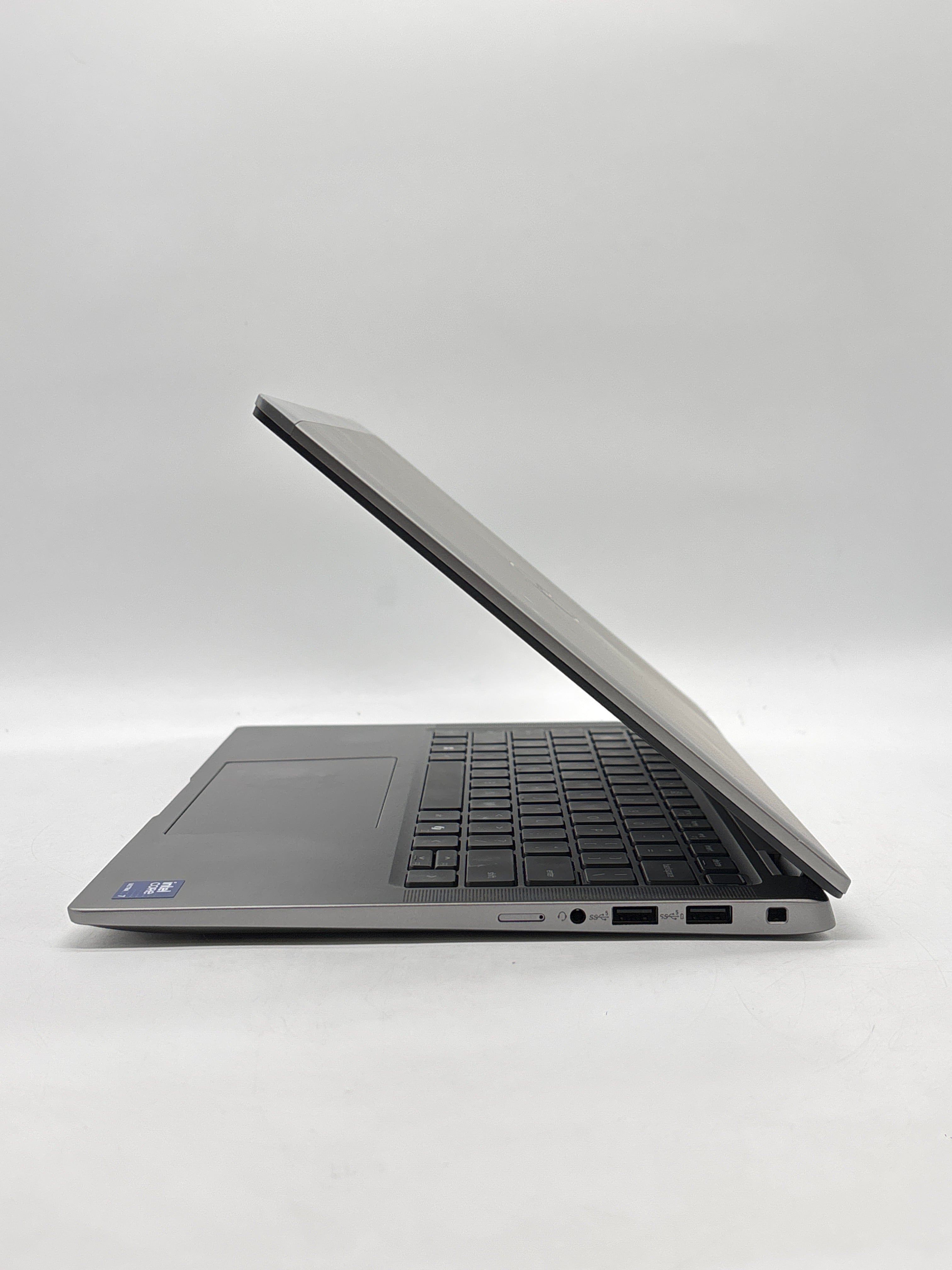 Dell Latitude 7450 14" Ultra 7 165U 32GB RAM 512GB SSD Gray - Used
