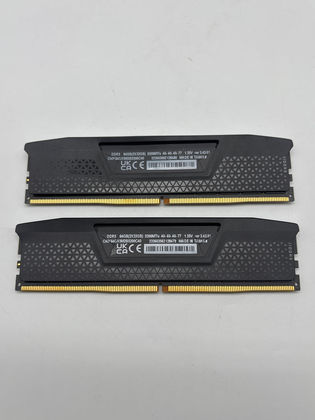 Corsair Vengeance DDR5 CMK64GX5M2B5200C40 64GB RAM 2x32GB 5200MT/s - Used