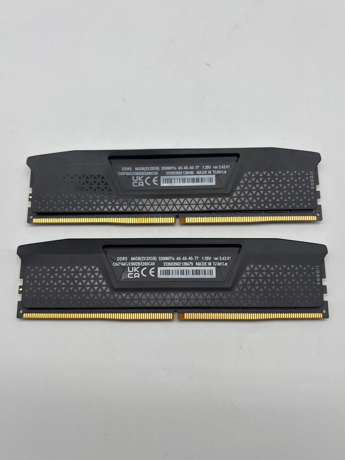 Corsair Vengeance DDR5 CMK64GX5M2B5200C40 64GB RAM 2x32GB 5200MT/s - Used