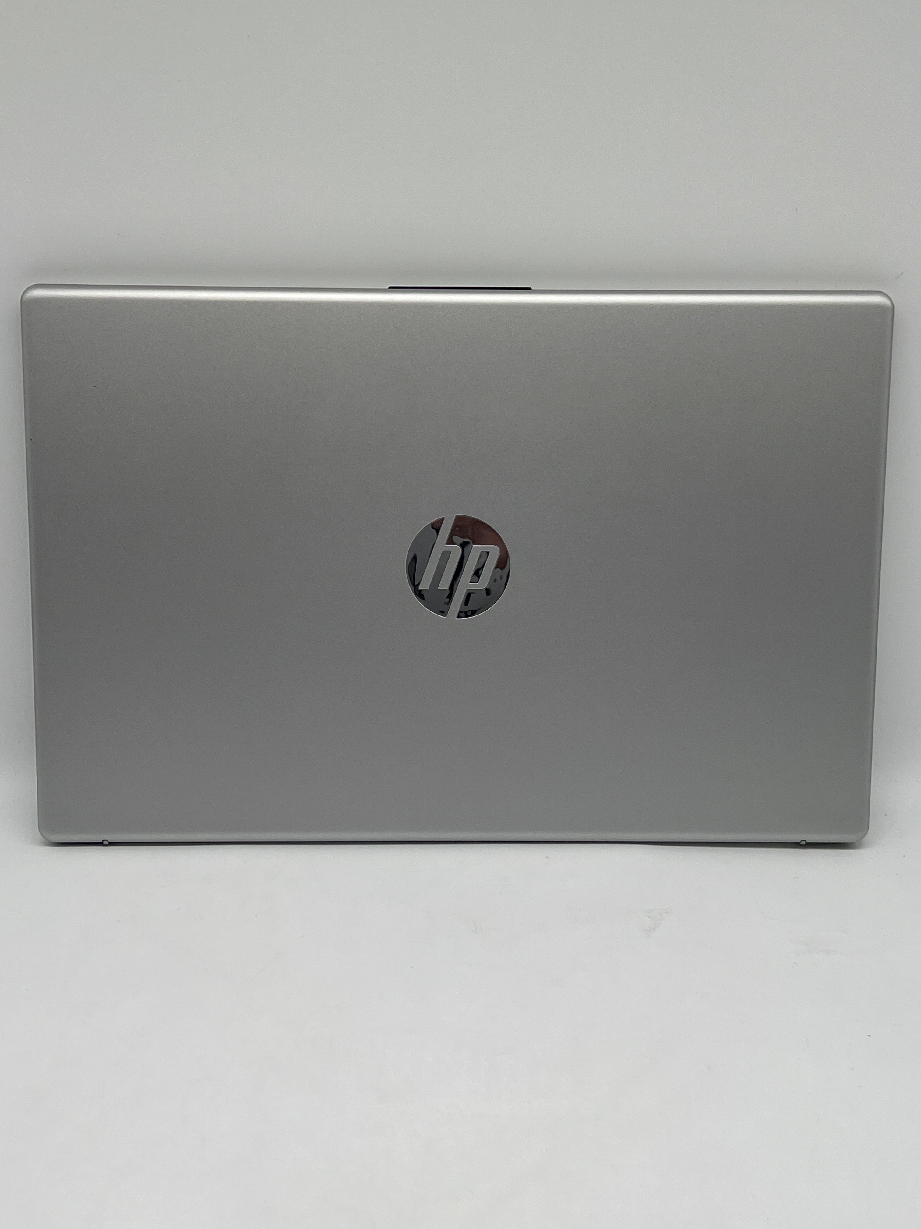 HP Laptop 15-fd0xxx i3-N305 8GB RAM 256GB SSD - Used