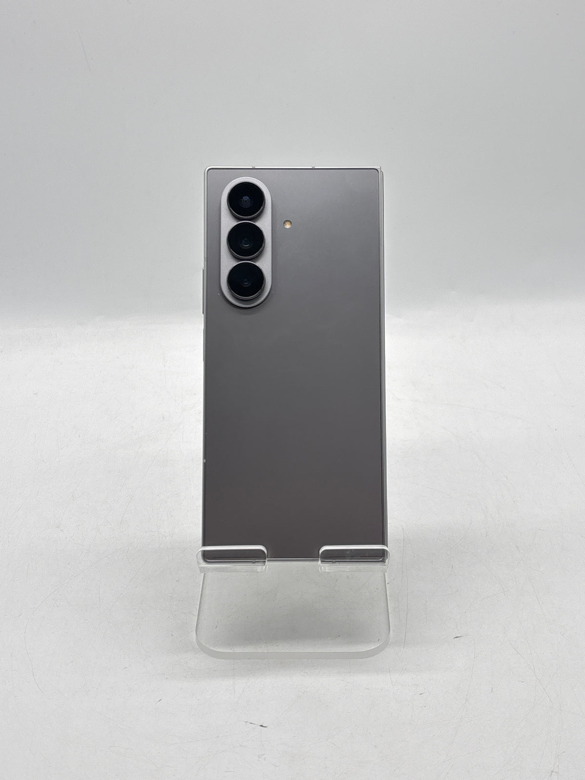 Samsung Galaxy Z Fold 7 512GB Silver Network Locked Verizon - READ