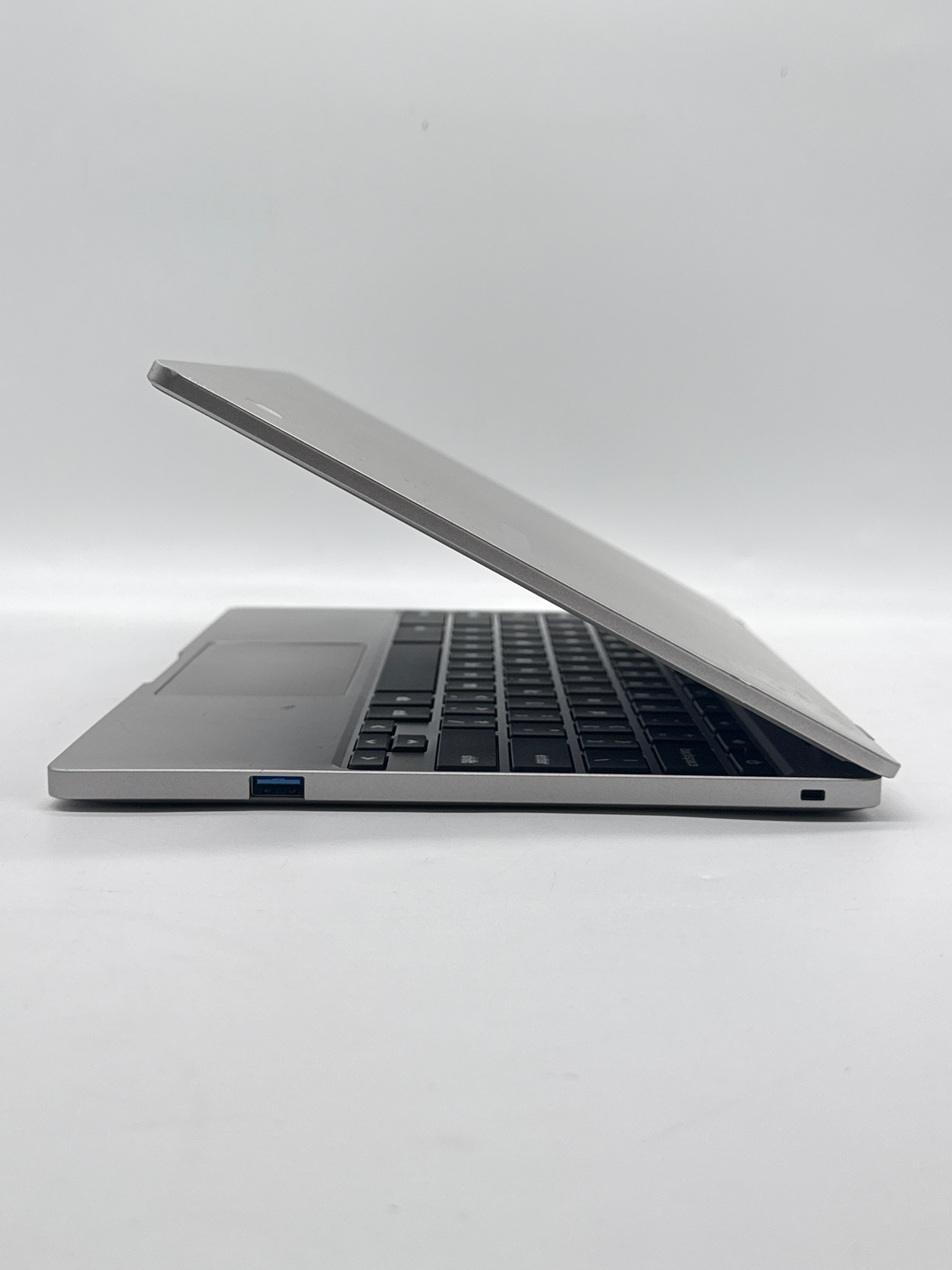 Samsung XE310XBA Celeron N4020 4GB RAM 32GB eMMC - Remotely Managed