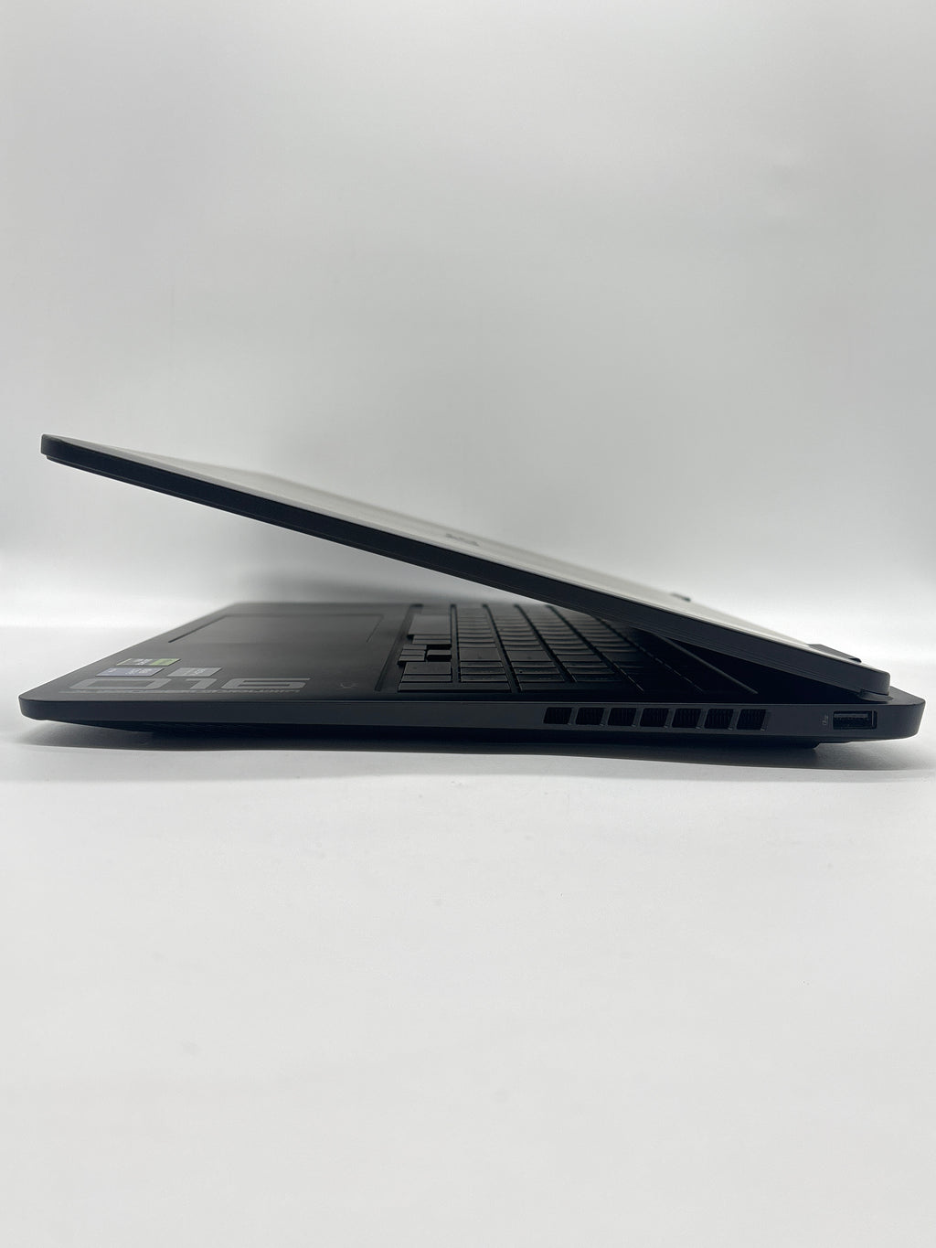 HP OMEN 16-an0001nr Ultra 7 255H 16GB RAM 1TB SSD RTX 5060