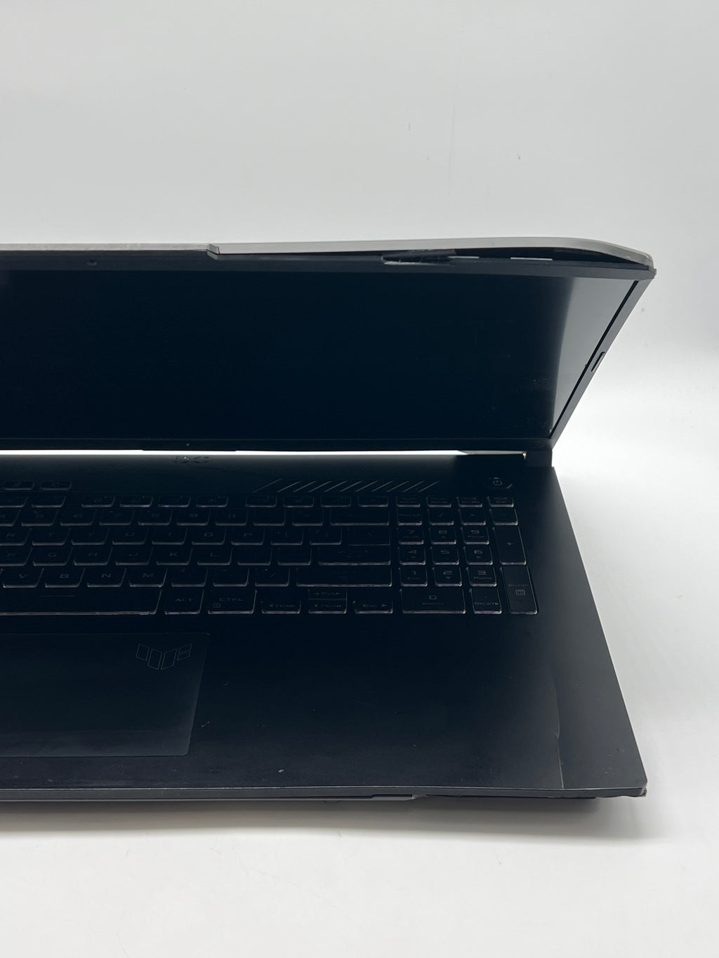 Asus TUF F17 FX707Z i5-1200H 16GB RAM 512GB SSD RTX 3050 - For Part (READ)