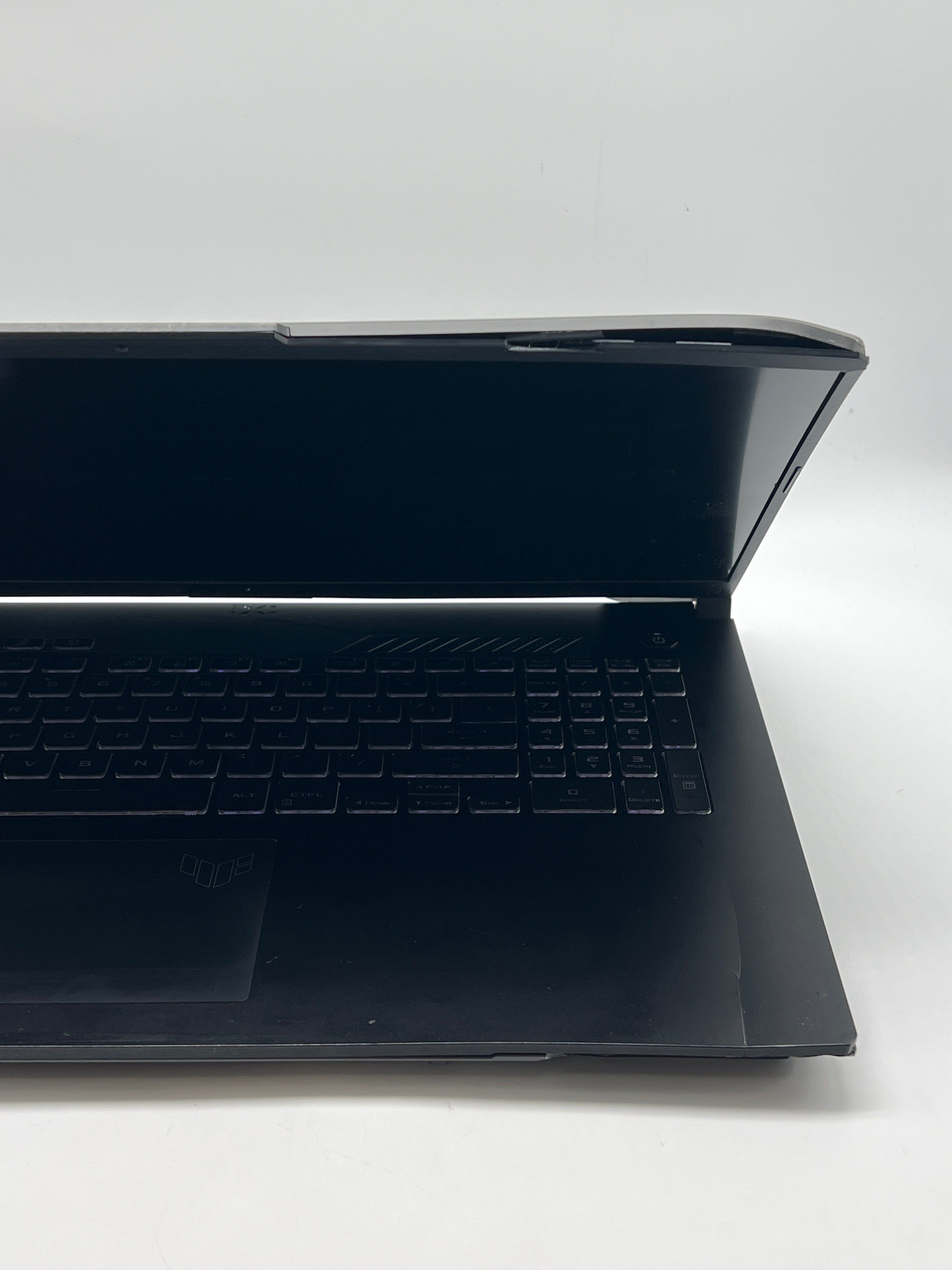 Asus TUF F17 FX707Z i5-1200H 16GB RAM 512GB SSD RTX 3050 - For Part (READ)