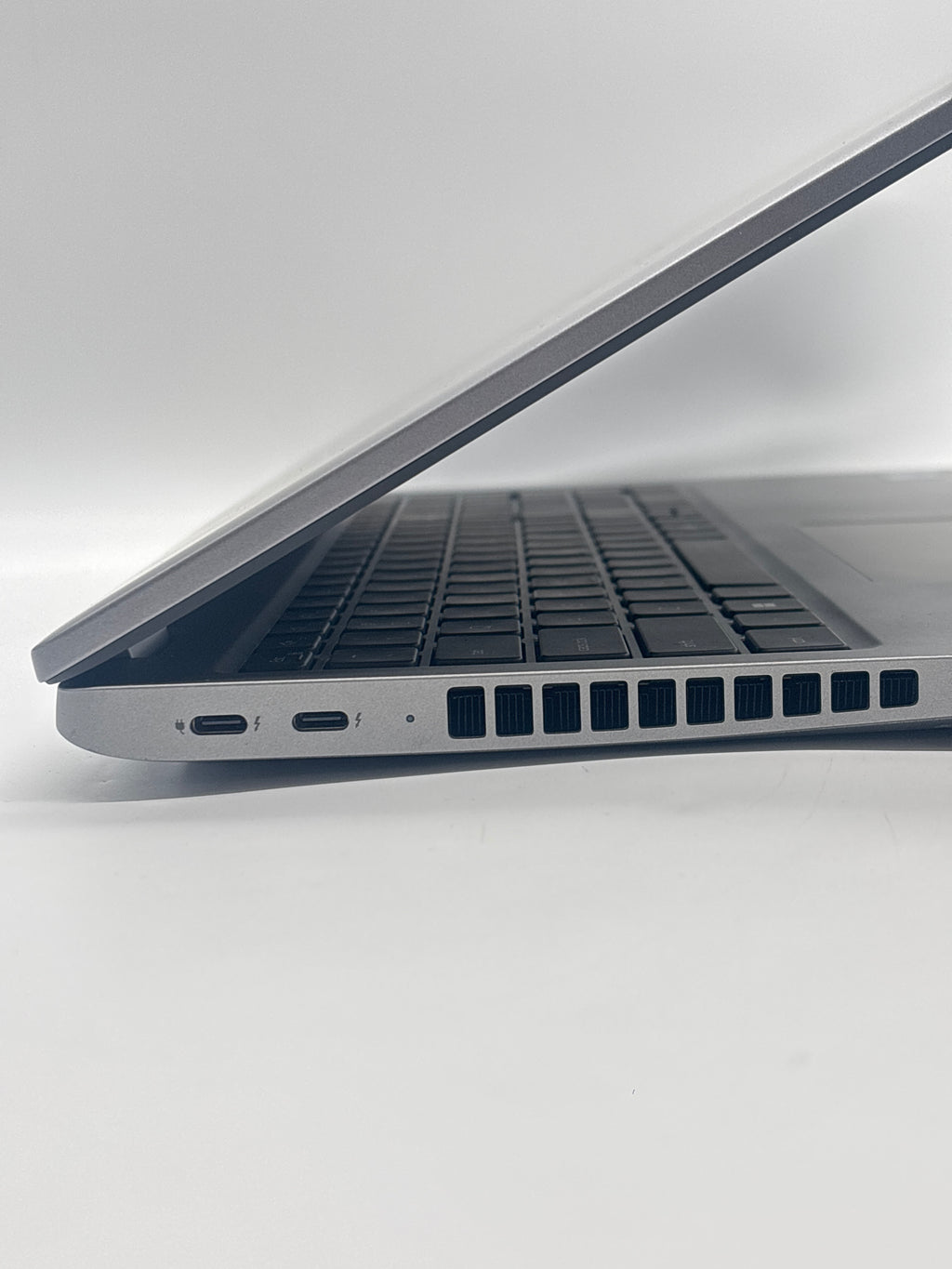 Dell Latitude 5550 Ultra 5 125U 16GB RAM 256GB SSD - Used (Warranty)