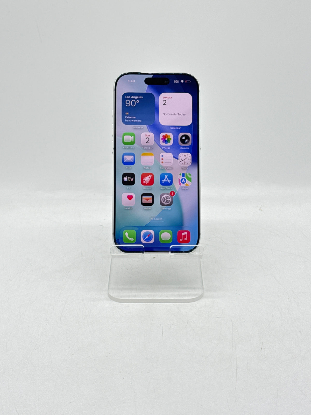Apple iPhone 17 Pro 256GB AT&T Silver - Check ESN Cracked Screen