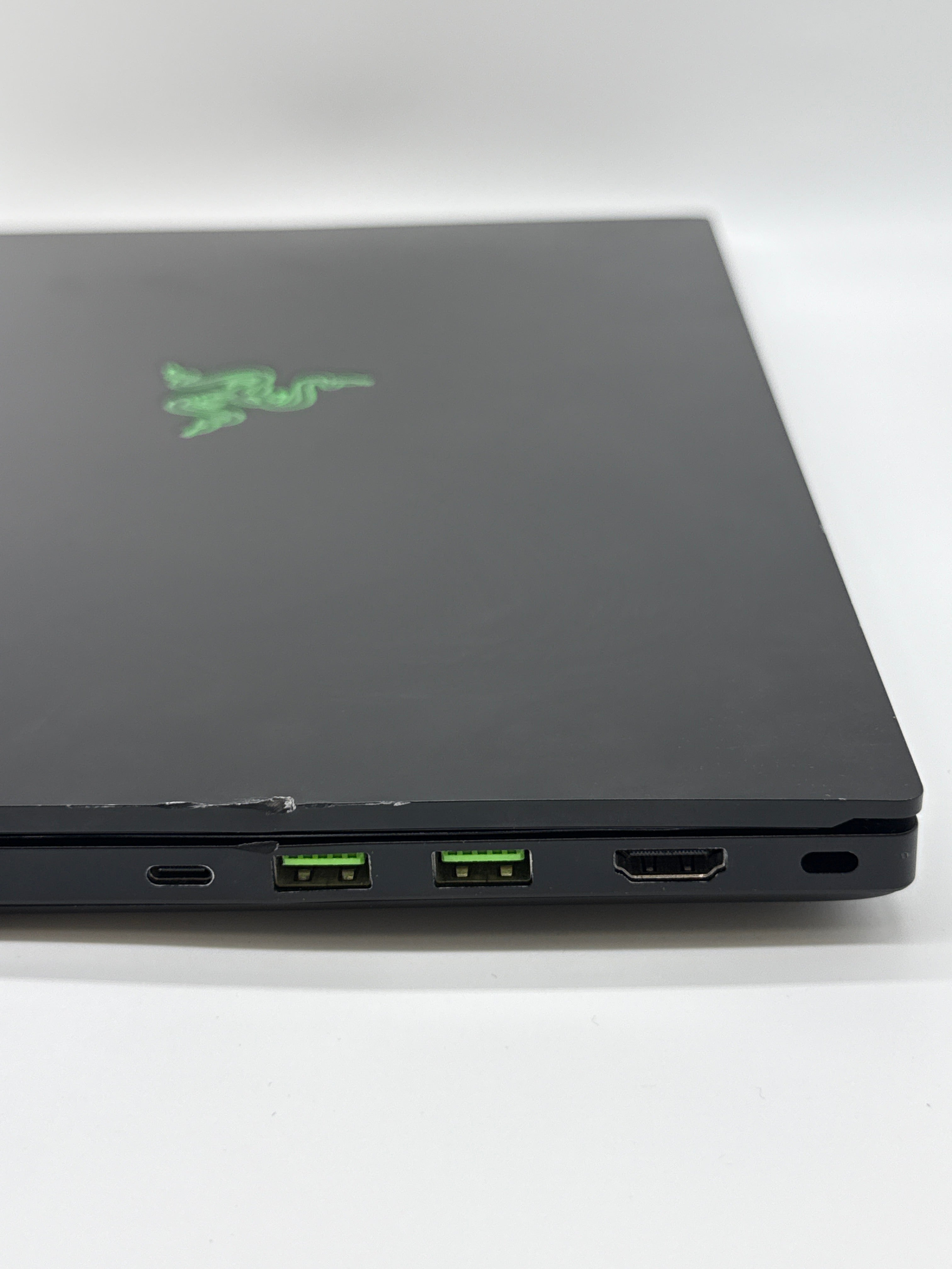 Razer Blade 15 Gaming Laptop i7-10750H 16GB 1.5TB SSD RTX 3070 8GB 15.6" FHD