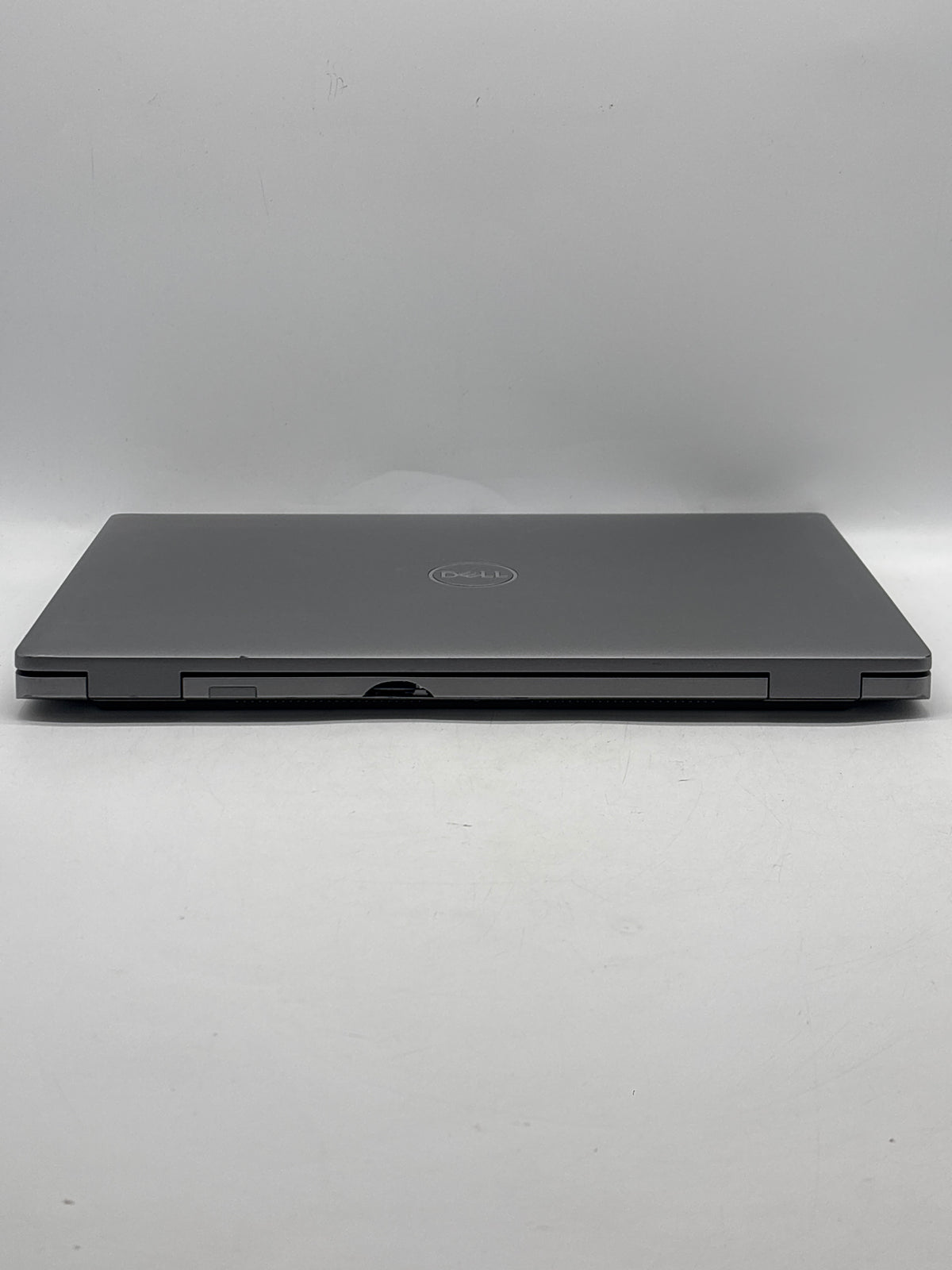 Dell Latitude 5520 15.6" Intel Core i5-1145G7 16GB RAM 256GB SSD Gray - READ