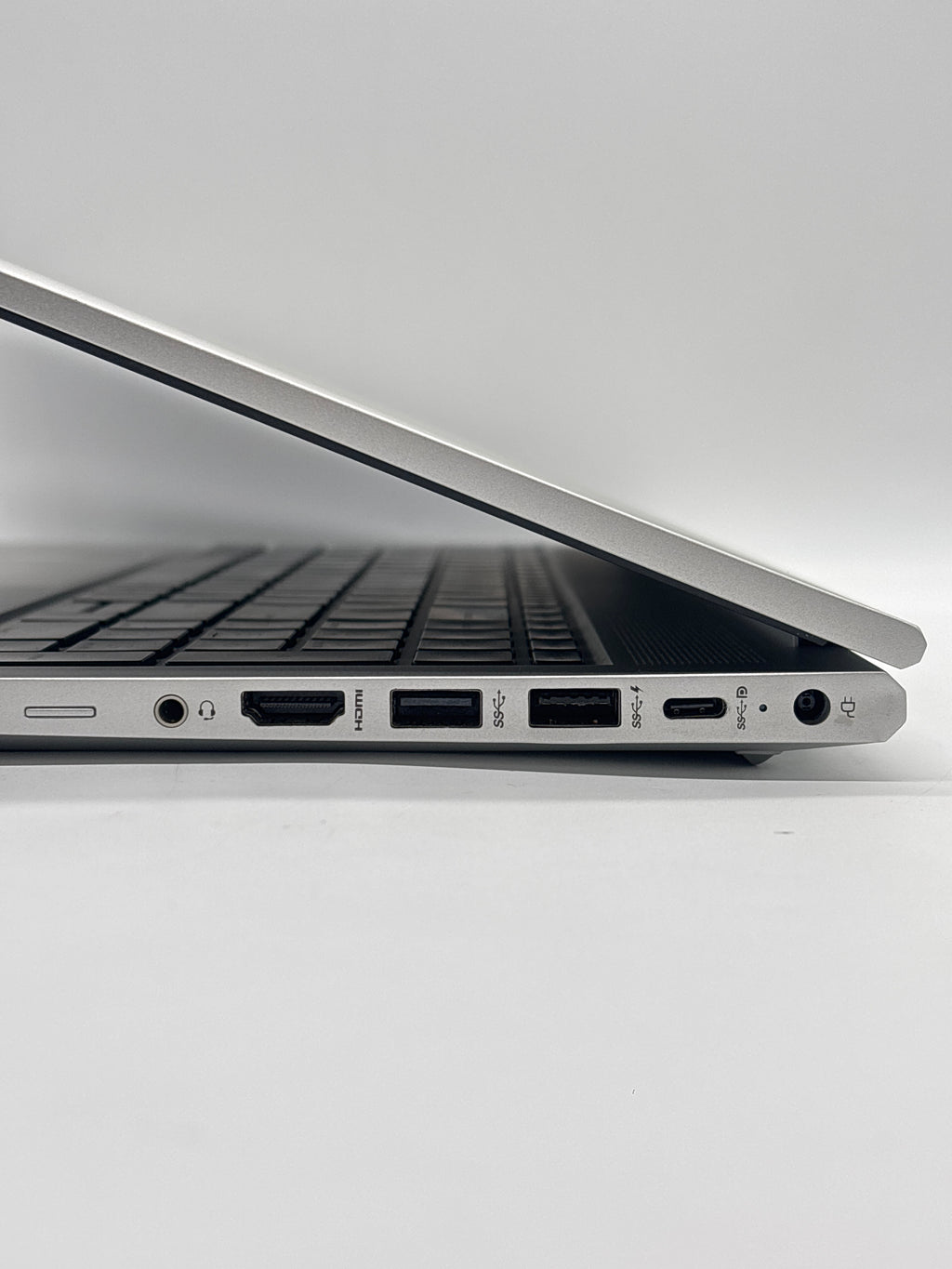 HP EliteBook 655 G10 Ryzen 5 PRO 7530U 16GB RAM 512GB SSD - For Parts (Read DESC)