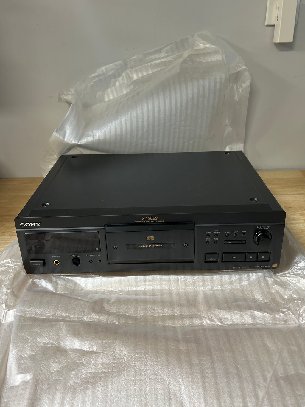 Sony CDP‑XA20ES Hi-Fi Compact Disc Player - Brand New in Box
