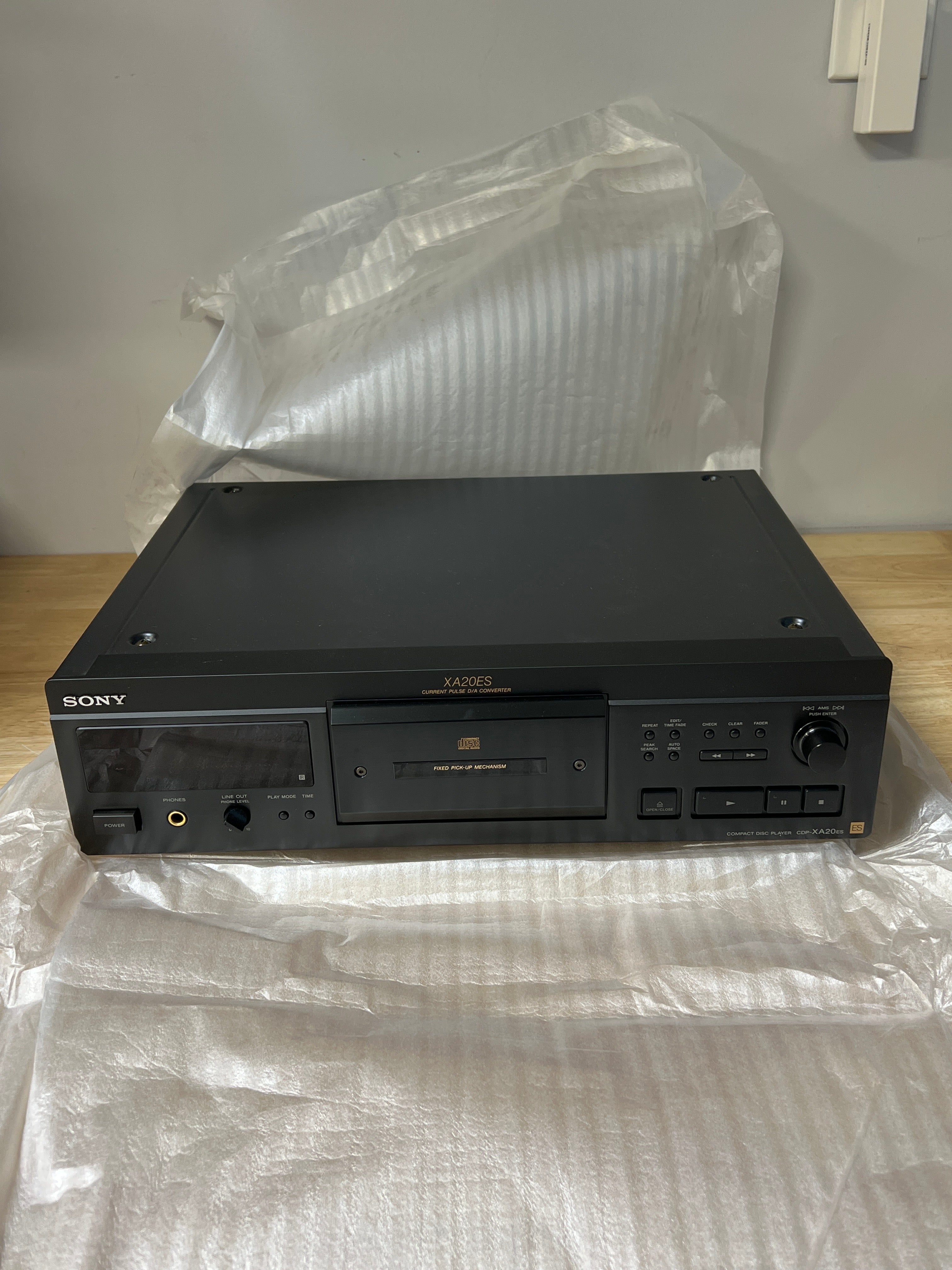 Sony CDP‑XA20ES Hi-Fi Compact Disc Player - Brand New in Box