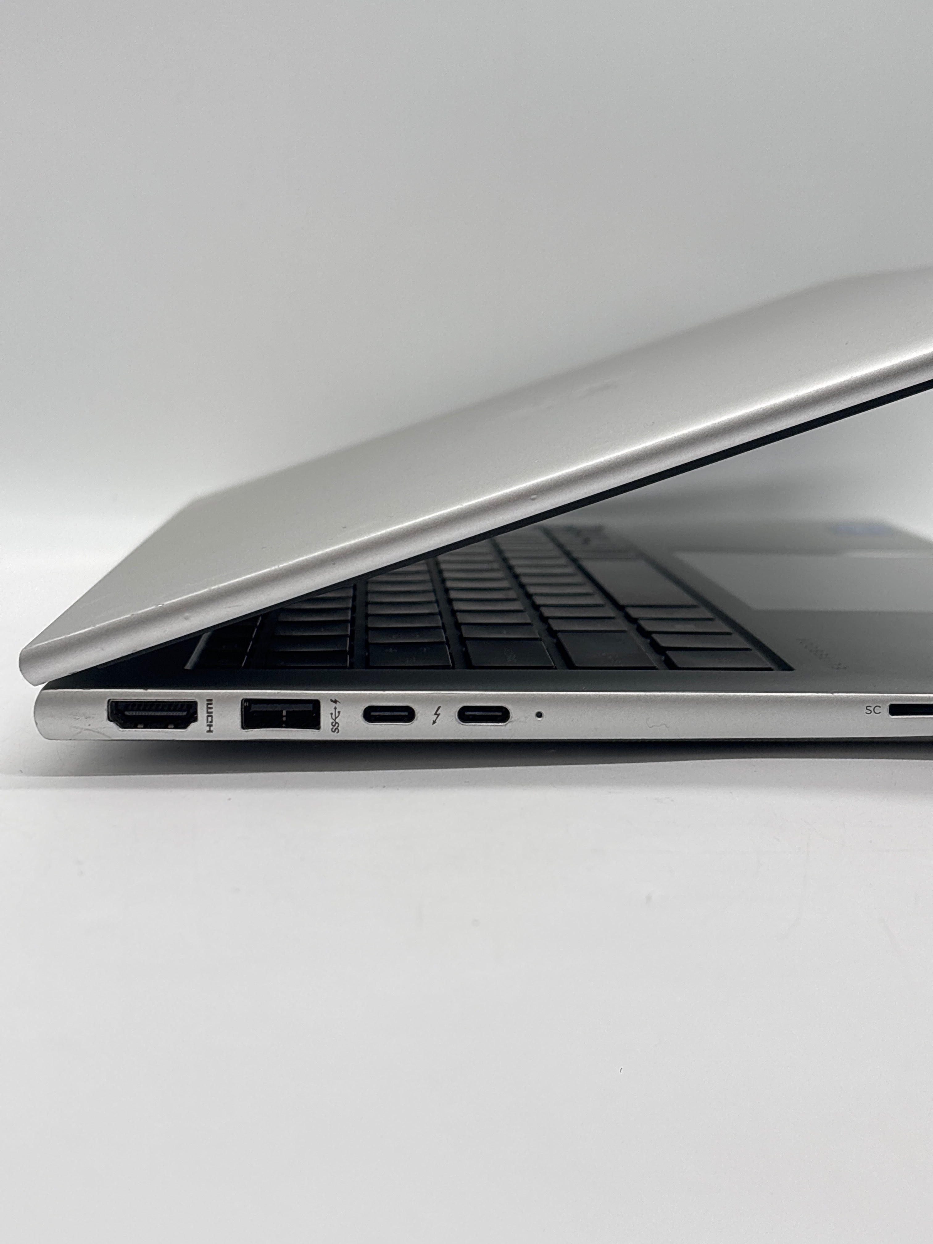 HP EliteBook 840 G10 i5-1335U 16GB RAM 256GB SSD - For Parts (Read DESC)