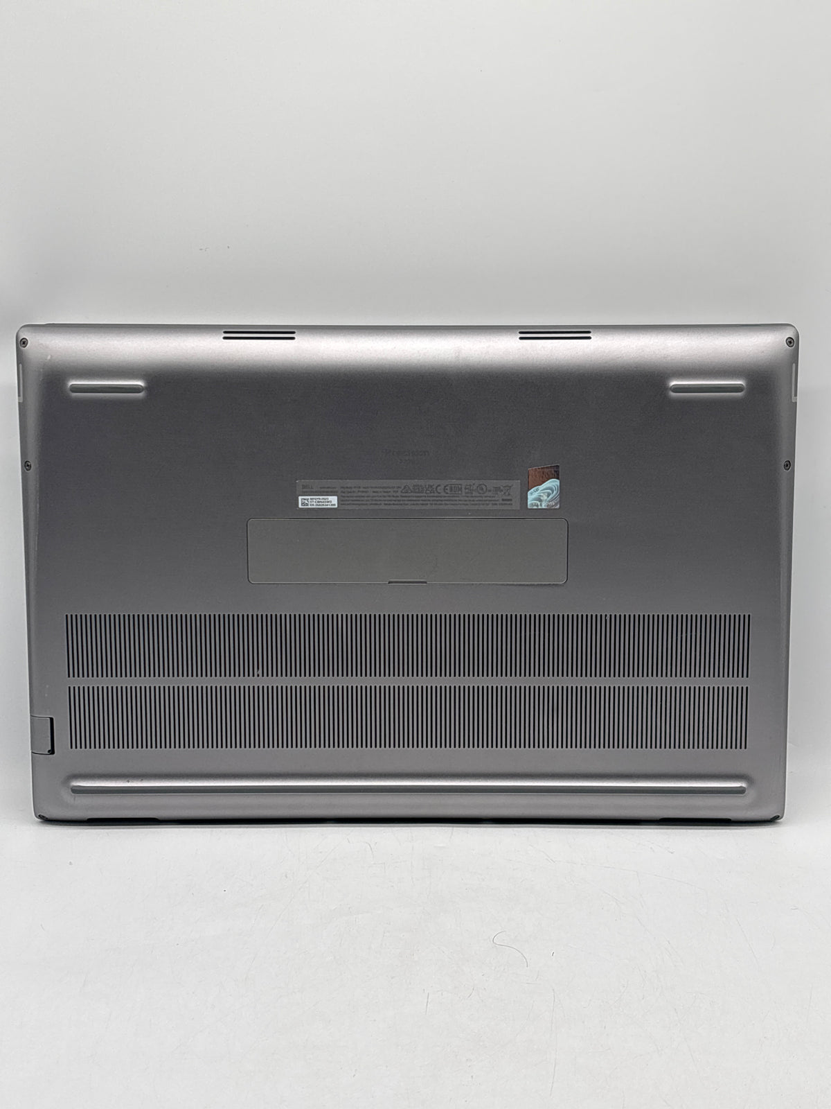 Dell Precision 7770 17.3" Intel Core i9-12950HX 64GB RAM 4TB SSD Gray - READ