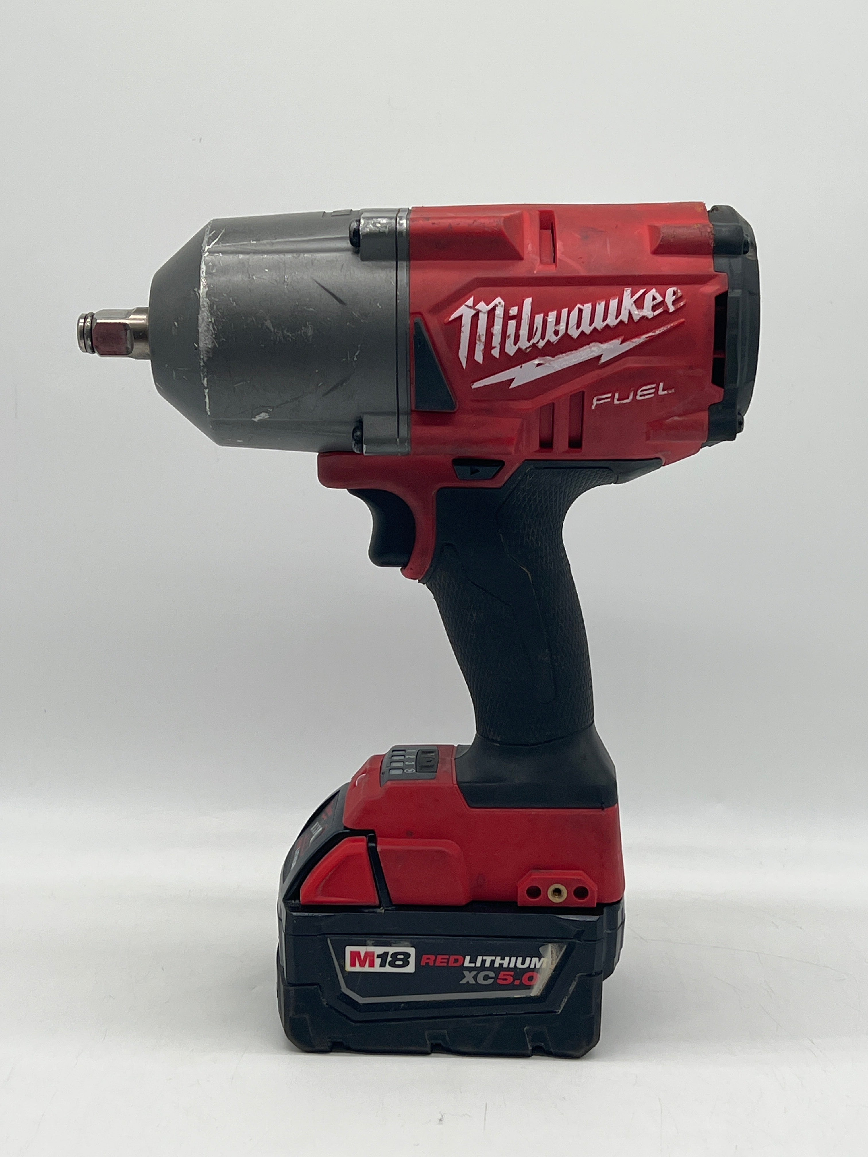 Milwaukee M18 FUEL 2767-20 Impact Wrench W/ XC5.0 Battery & Charger