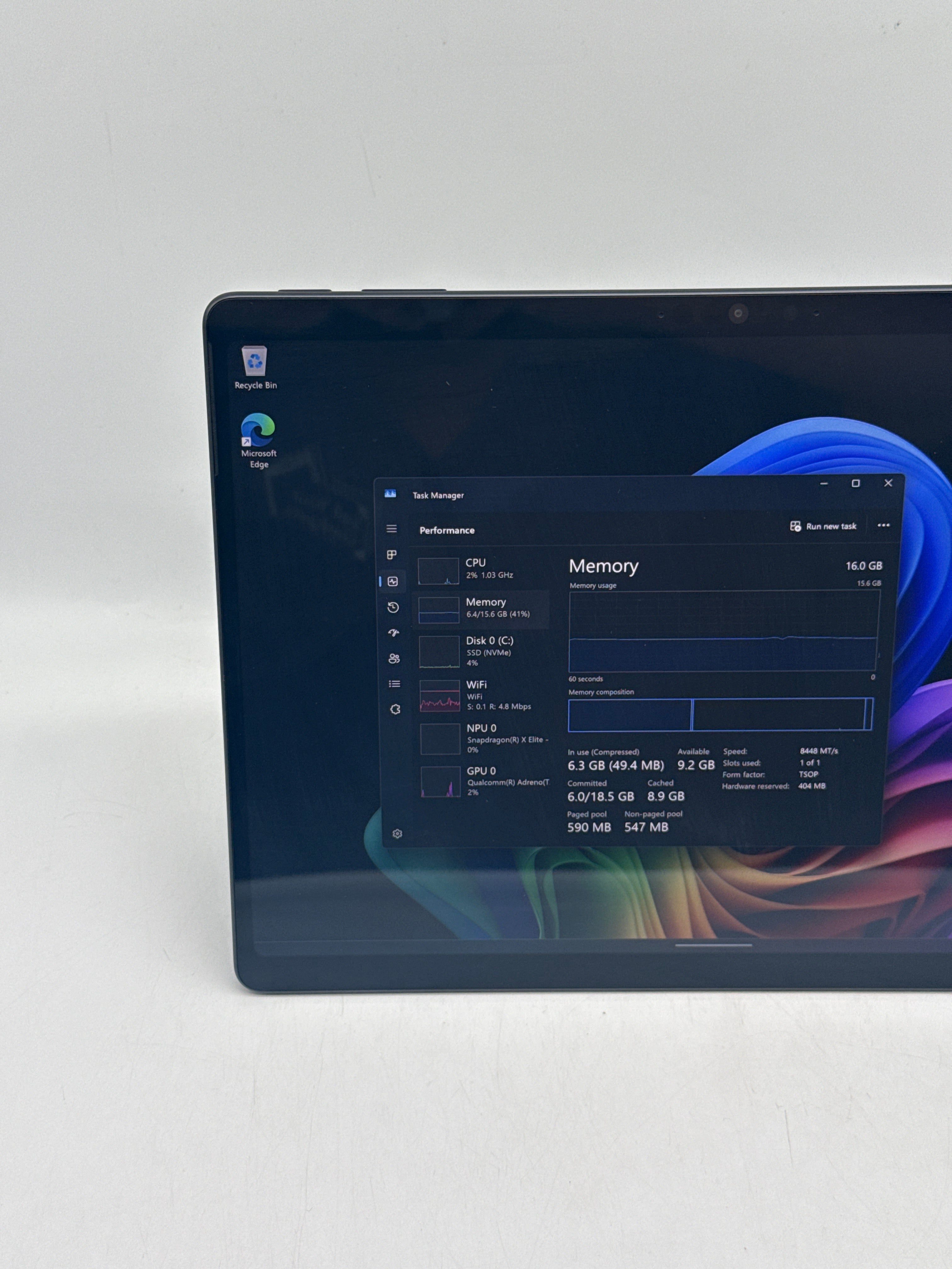 Microsoft Surface Pro 11 2076 Snapdragon X 12-Core 16GB RAM 256GB SSD