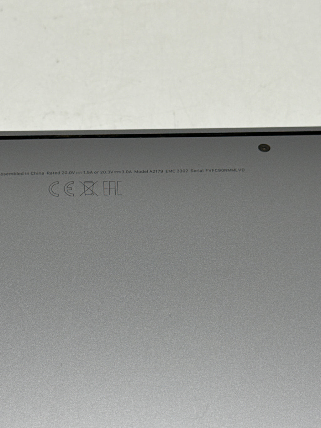 Apple MacBook Air 13" A2179 i7 16GB RAM 512GB SSD - Missing Arrow Key