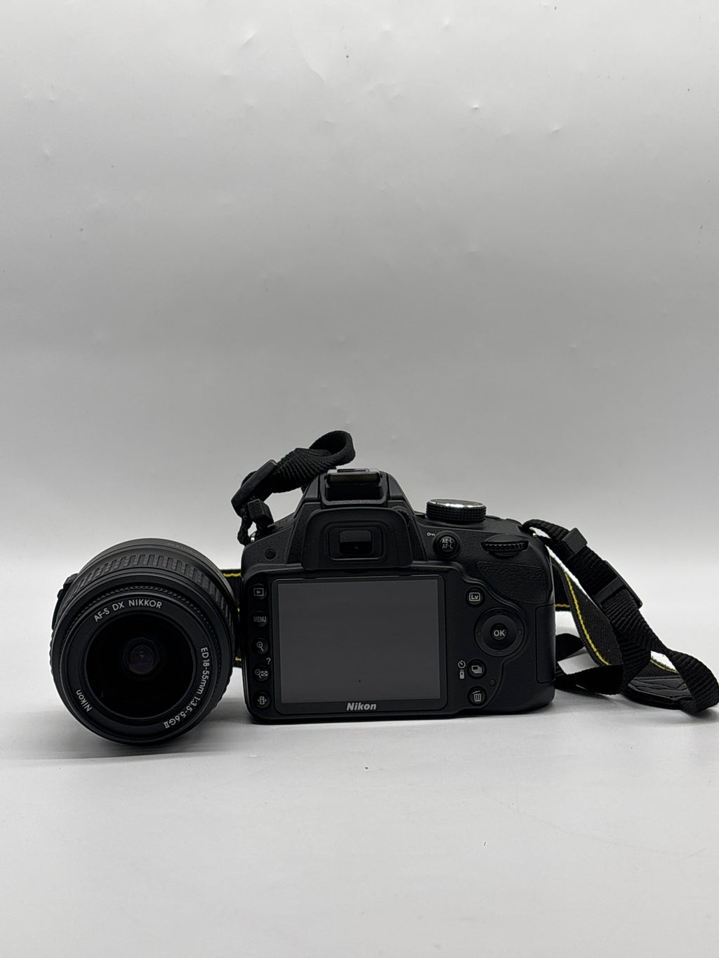 Nikon D3200 24.2MP DSLR Camera with 18-55mm Lens Black - Used