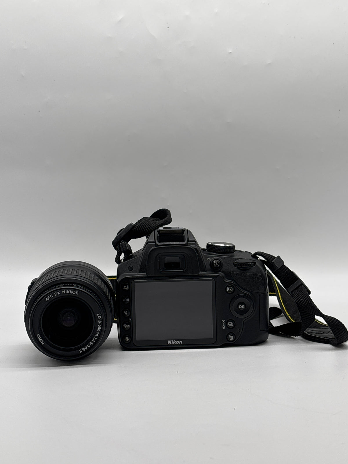 Nikon D3200 24.2MP DSLR Camera with 18-55mm Lens Black - Used
