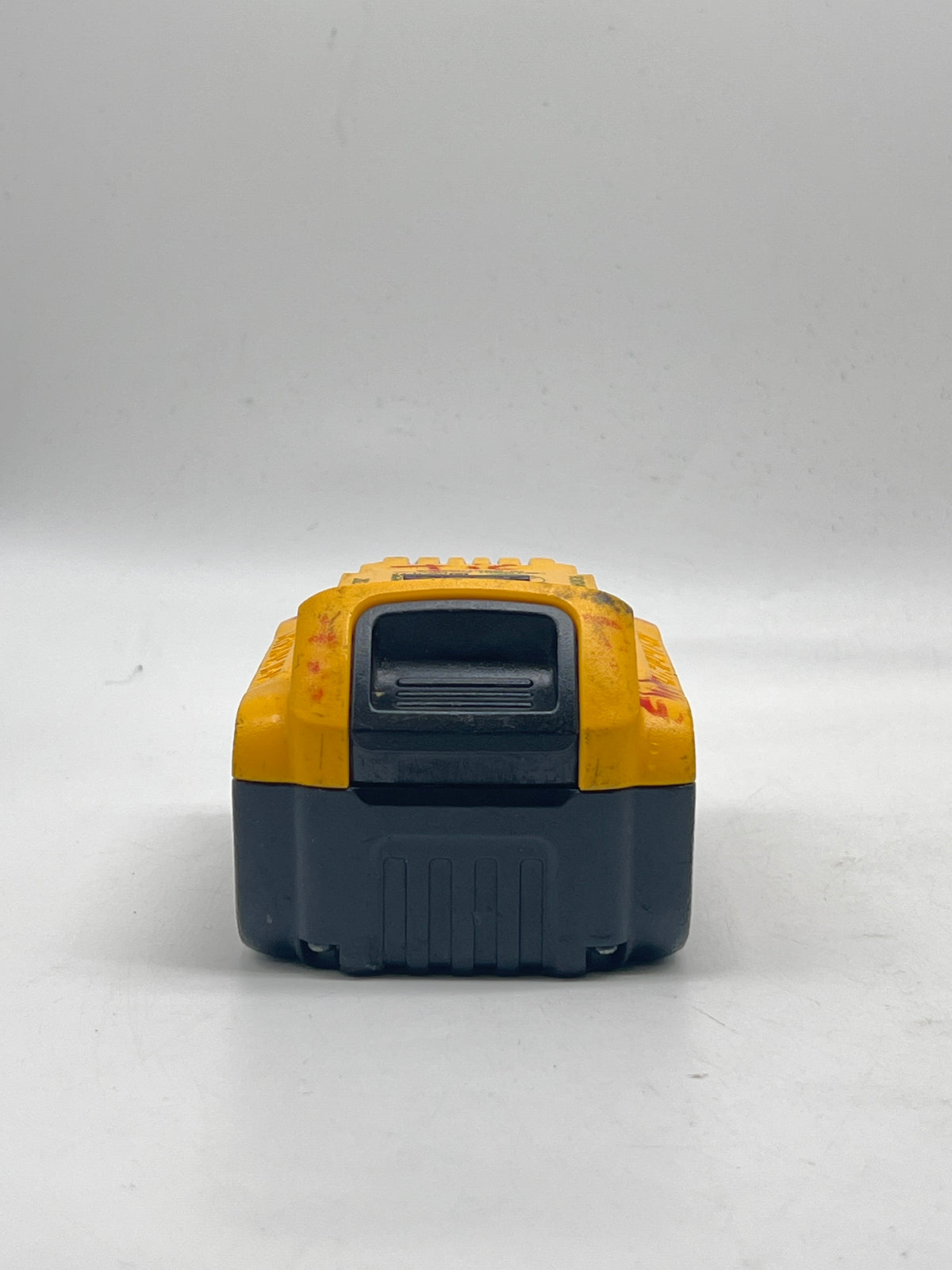 DeWalt DCB204 20V MAX 4Ah Battery - Used
