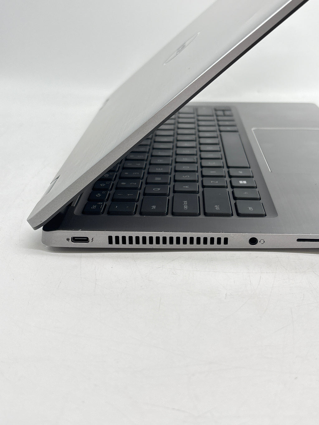 Dell Latitude 7420 14" Core i7-1165G7 16GB RAM 512GB SSD - Broken Charging Port