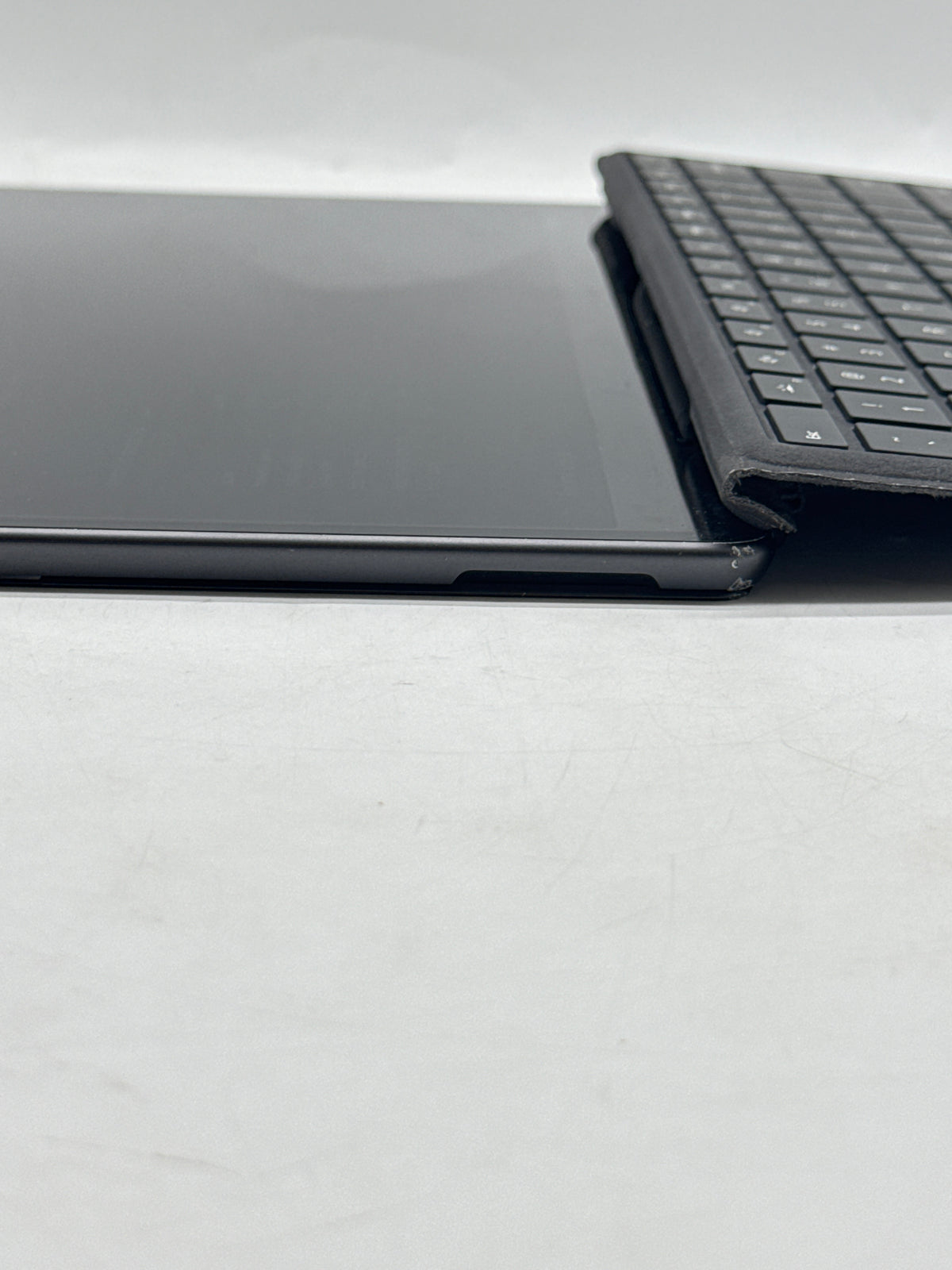 Microsoft Surface Pro 8 1983 Core i5 1135G7 8GB RAM 256GB SSD 13in Black - Used