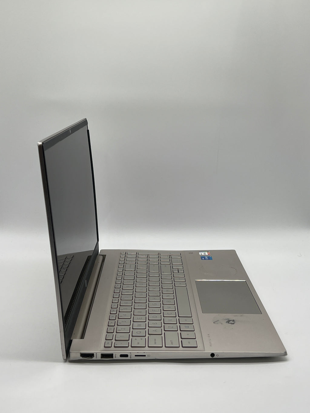 HP Pavilion 15-eg0050wm Core i5-1135G7 8GB RAM 512GB SSD - For Parts