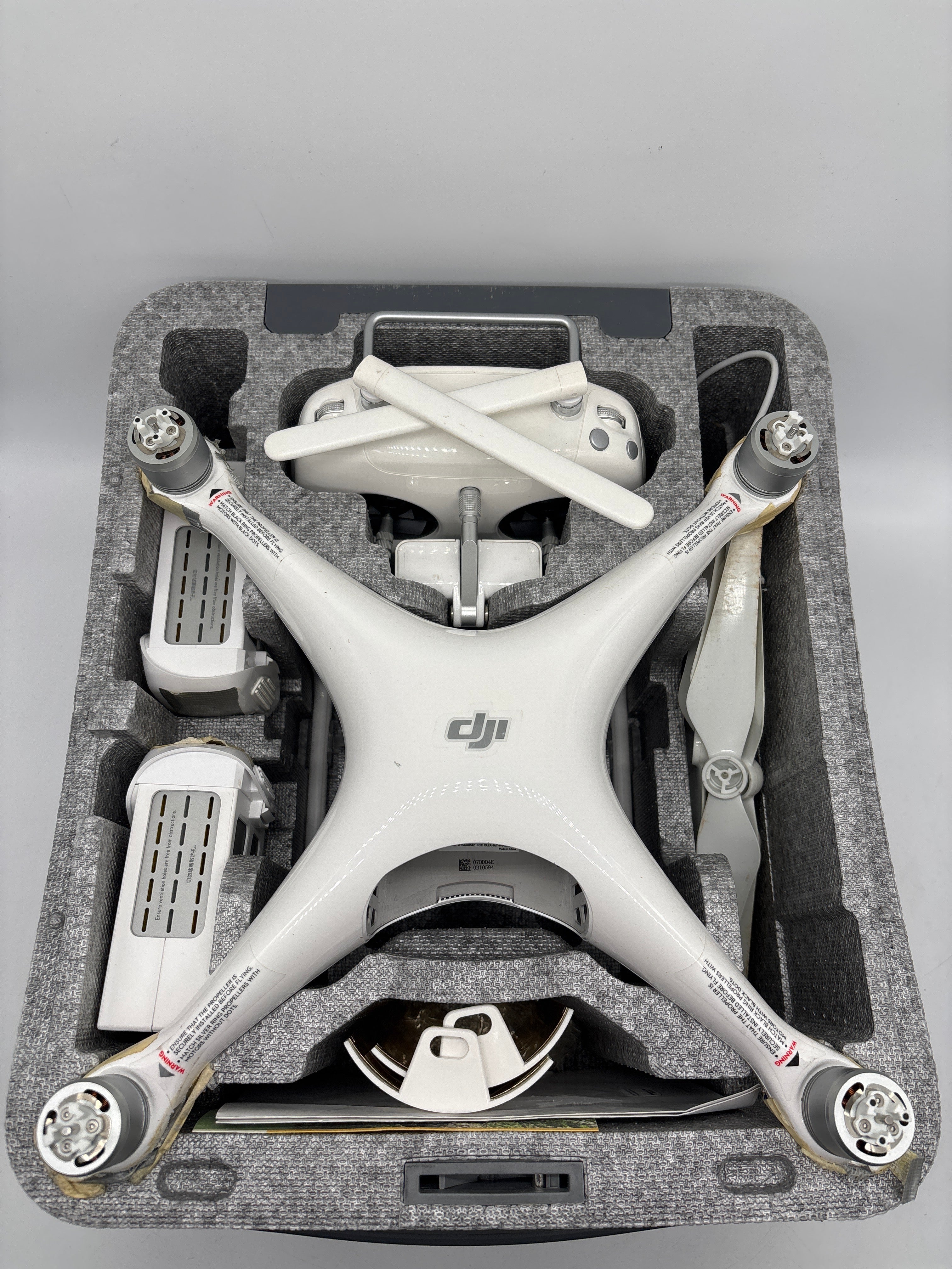 DJI Phantom 4 Drone WM330A Controller 2 Batteries and Case - For Parts (Read DESC)