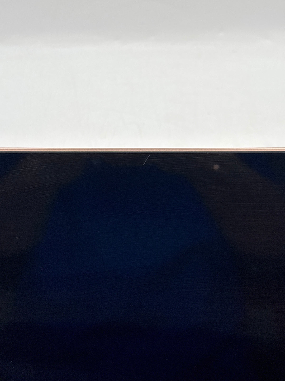 Apple MacBook Air 13" A2337 Apple M1 8GB RAM 256GB SSD Gold - READ