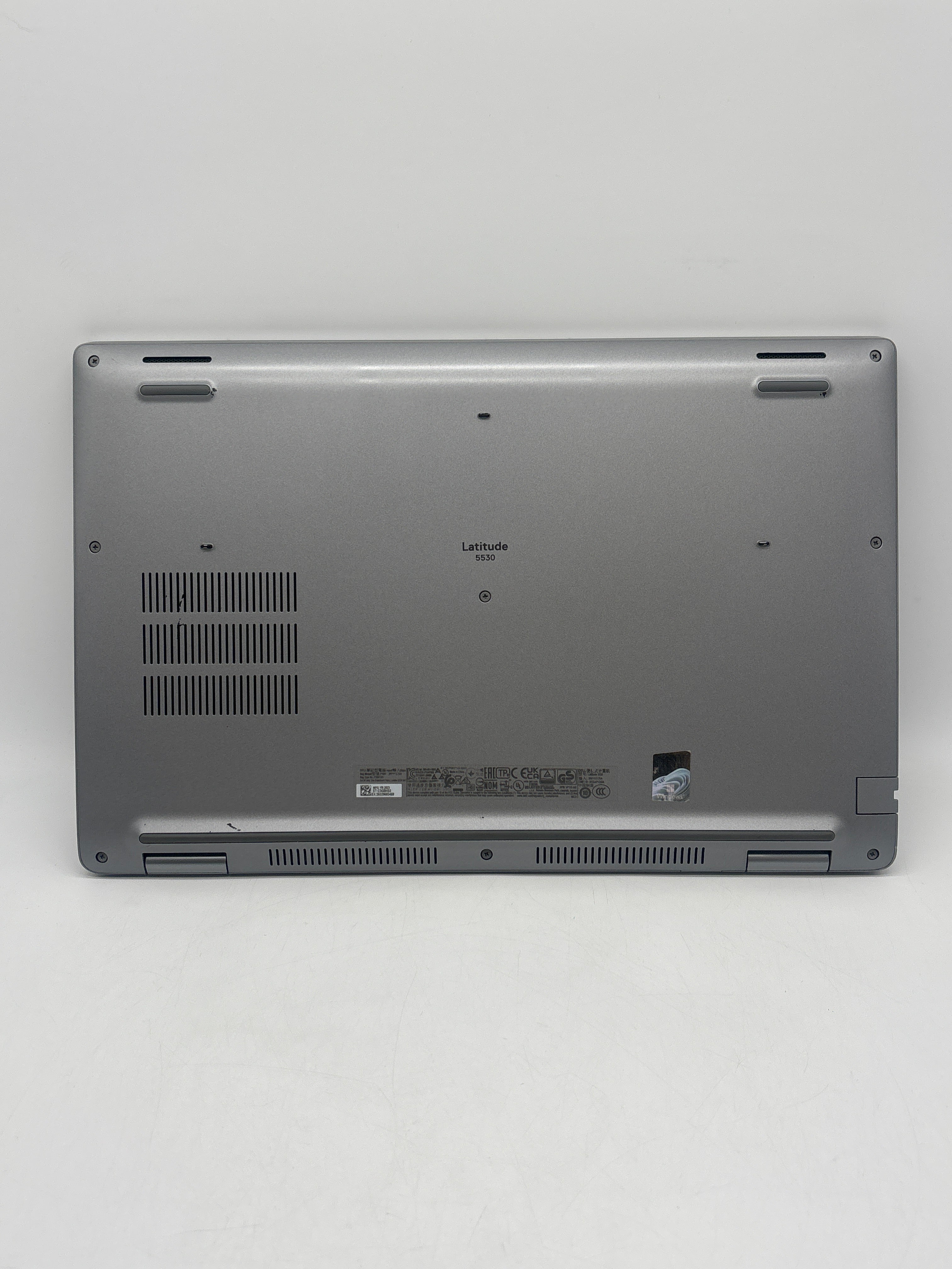 Dell Latitude 5530 i5-1245U 16 GB RAM 512 GB SSD - For Parts (Crack on Corner)