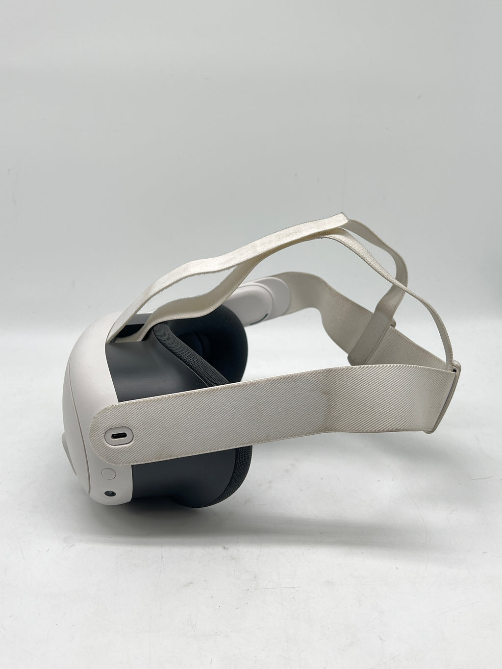 Meta Quest 3 512GB VR Headset White Used With Box