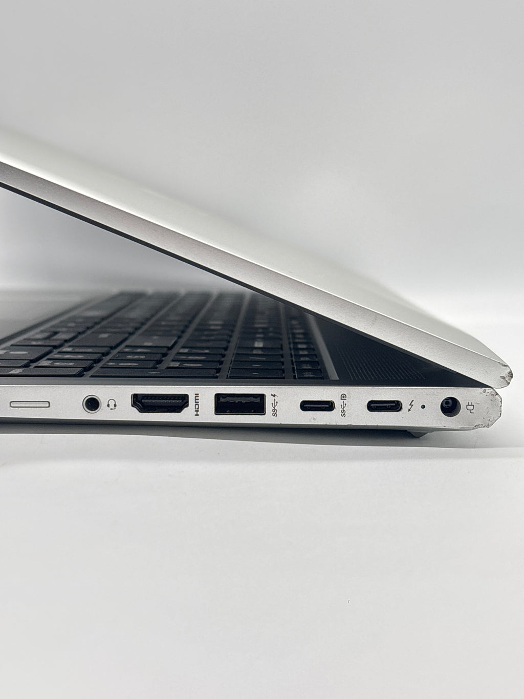 HP EliteBook 650 G10 i5-1335U 8GB RAM 256GB SSD - Used (Bent Hinge)