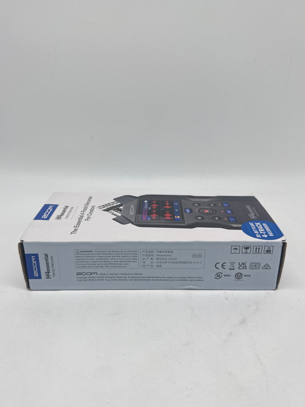Zoom H4essential Handy Recorder New In Box Black W/Accessory pack APH-4e