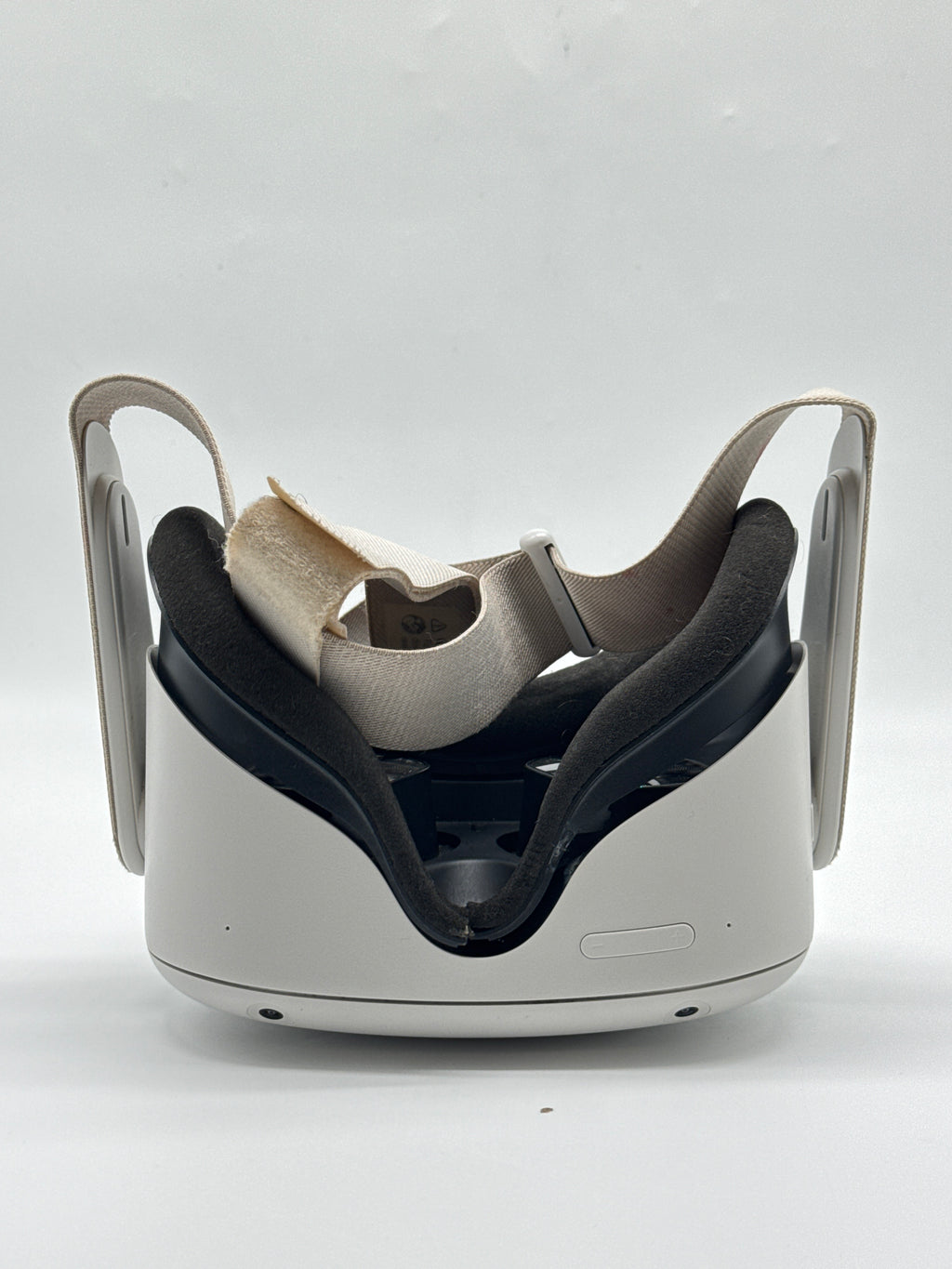 Meta Quest 2 All-In-One VR Headset 64GB - Cracked Frame, Read