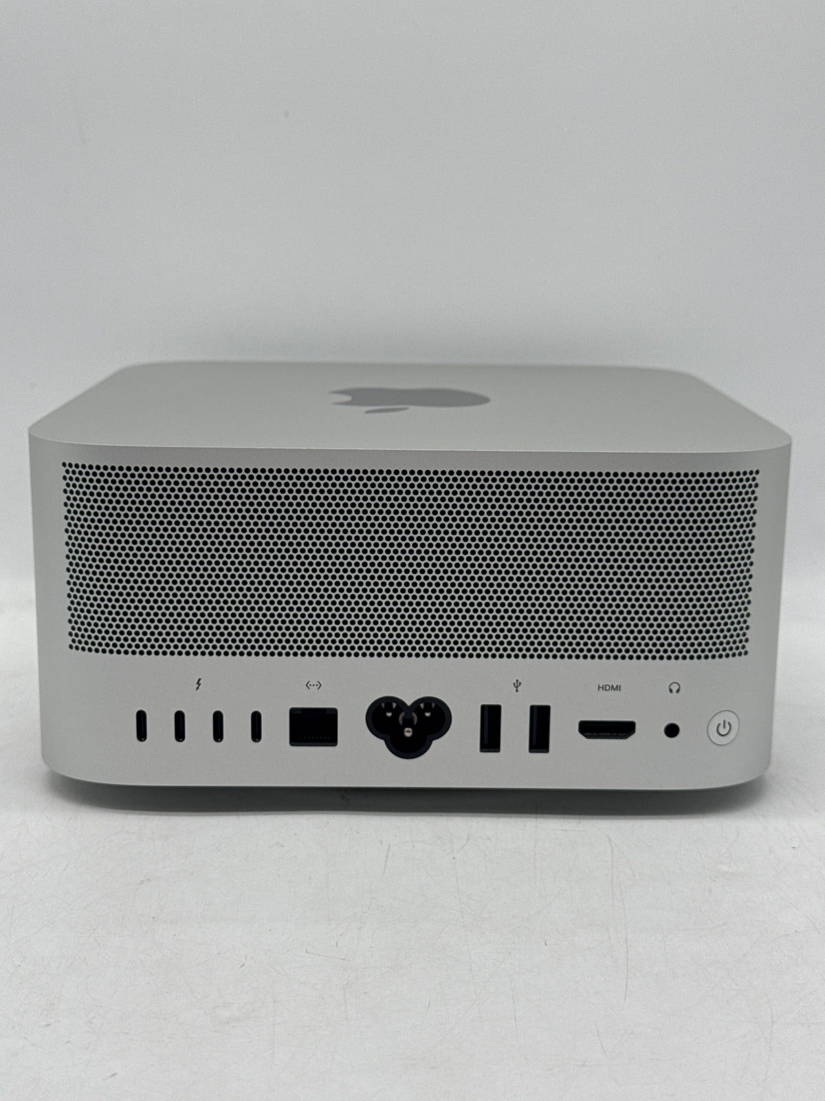 Apple Mac Studio 2025 M4 Max 64GB RAM 4TB SSD 40-Core GPU Silver - Used