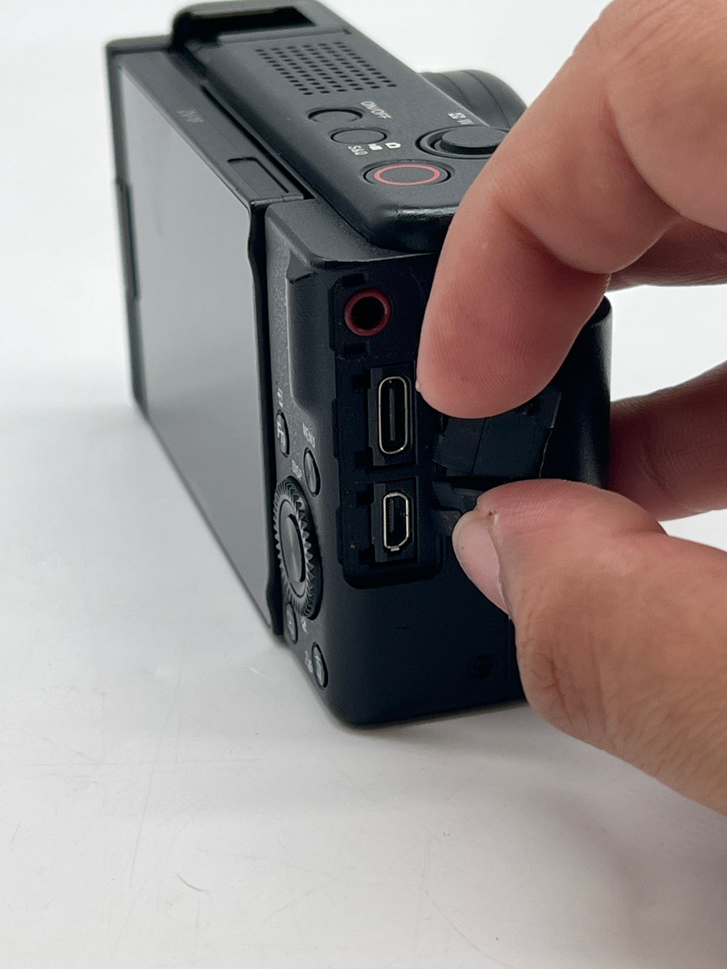Sony ZV-1F Compact Digital Vlogging Camera 20.1MP - Used