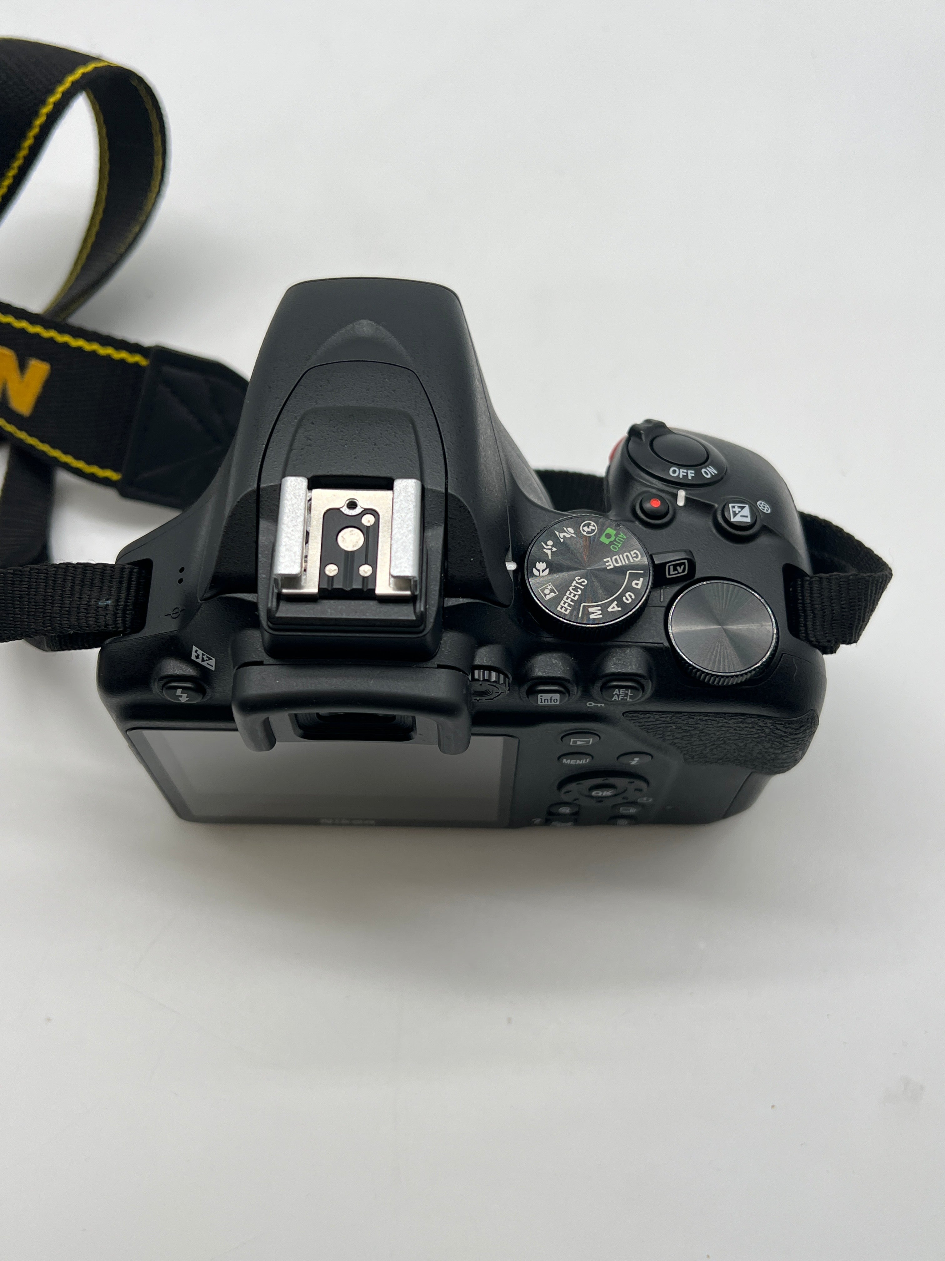 Nikon D3500 24.2MP with 18-55mm VR Lens DSLR Camera - Used