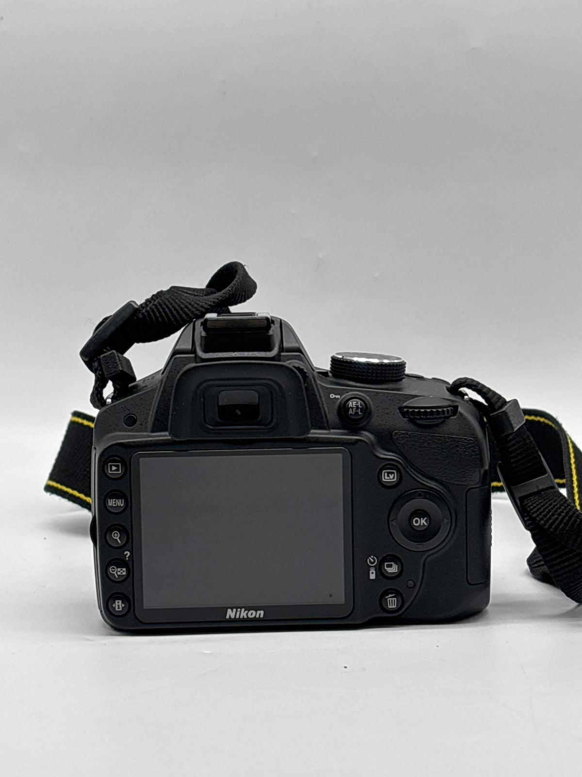 Nikon D3200 24.2MP DSLR Camera with 18-55mm Lens Black - Used