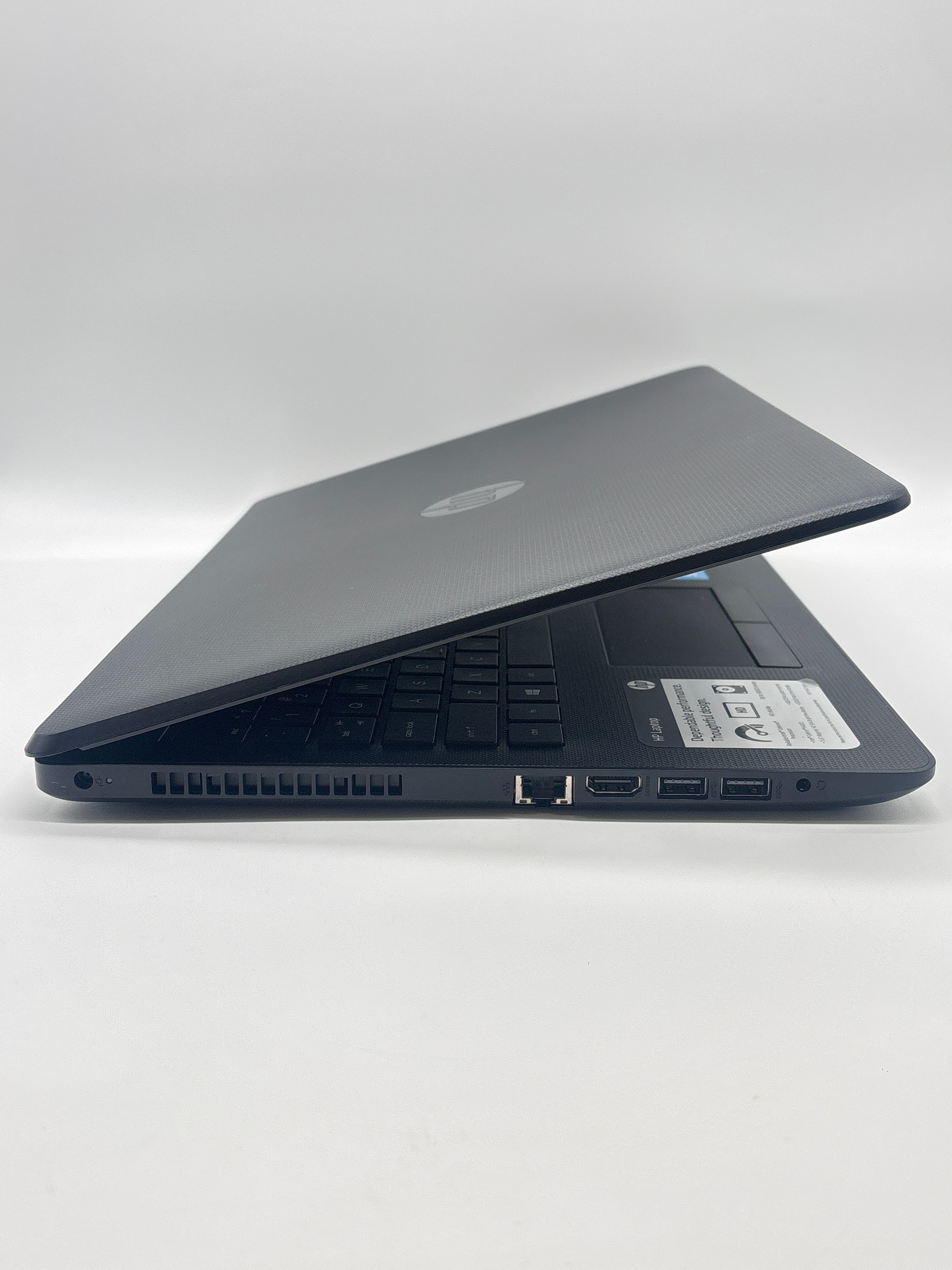 HP 15-bs212wm 15 Inch Celeron N4000 4GB RAM 500GB HDD - For Parts (Read DESC)
