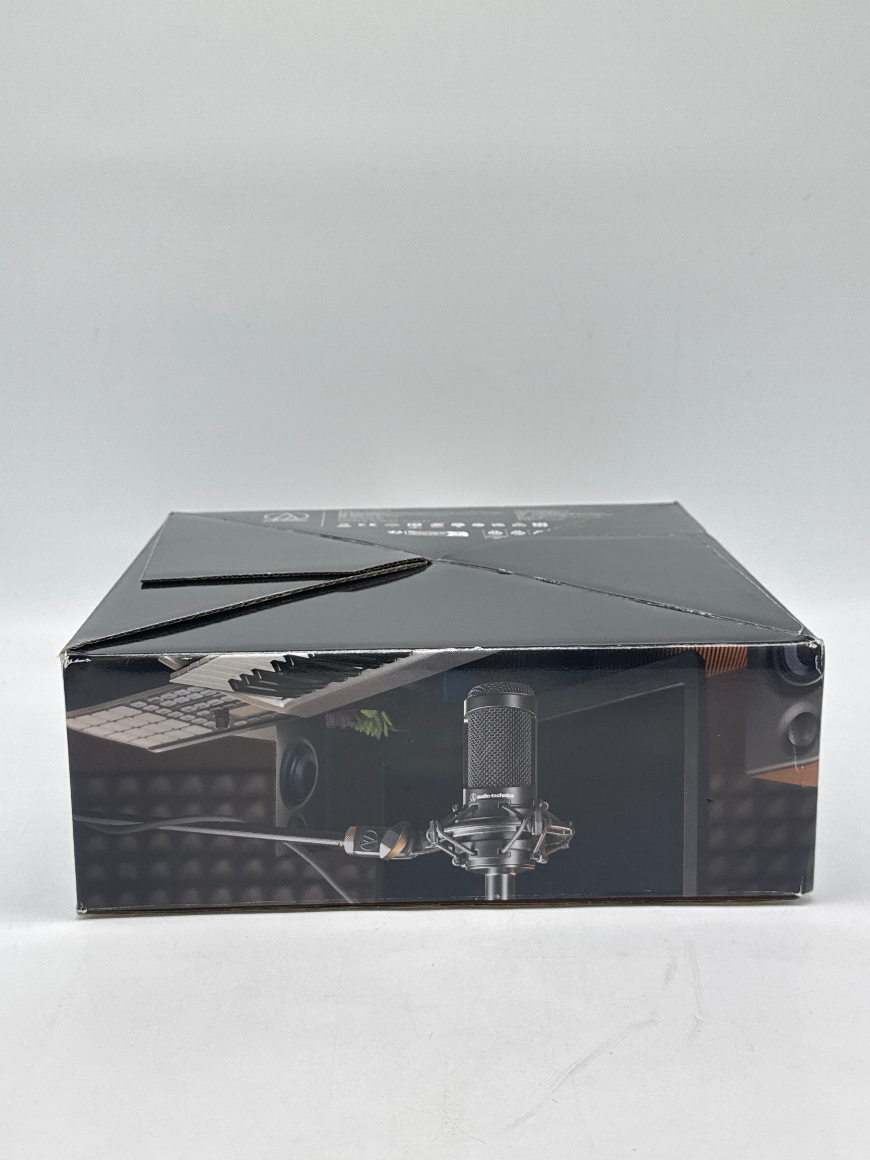 Audio Technica AT2035 Cardioid Condenser Microphone Black Open Box