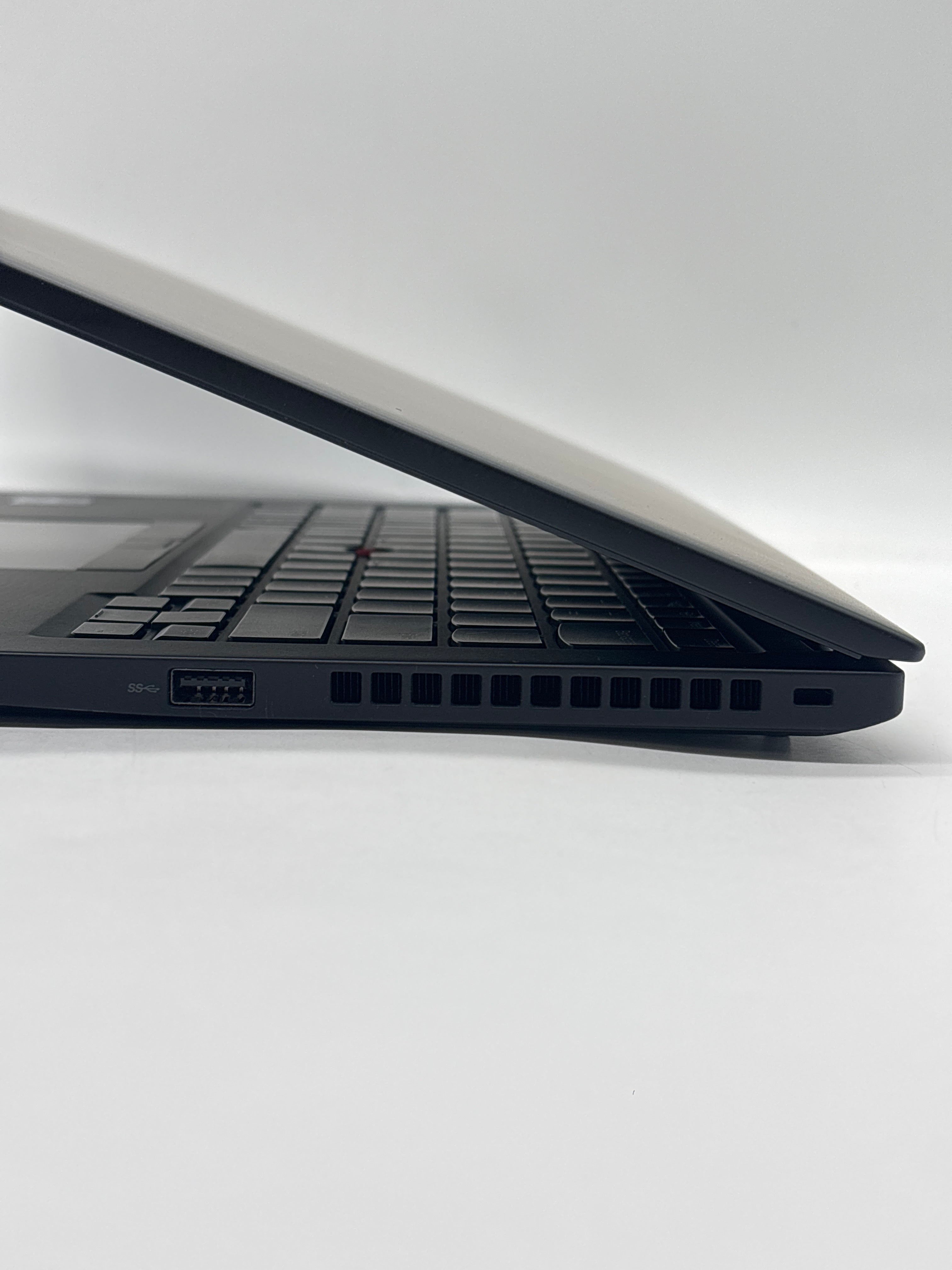 Lenovo ThinkPad T14s Gen 4 i7-1365U 16GB RAM 512GB SSD - For Parts (Read DESC)
