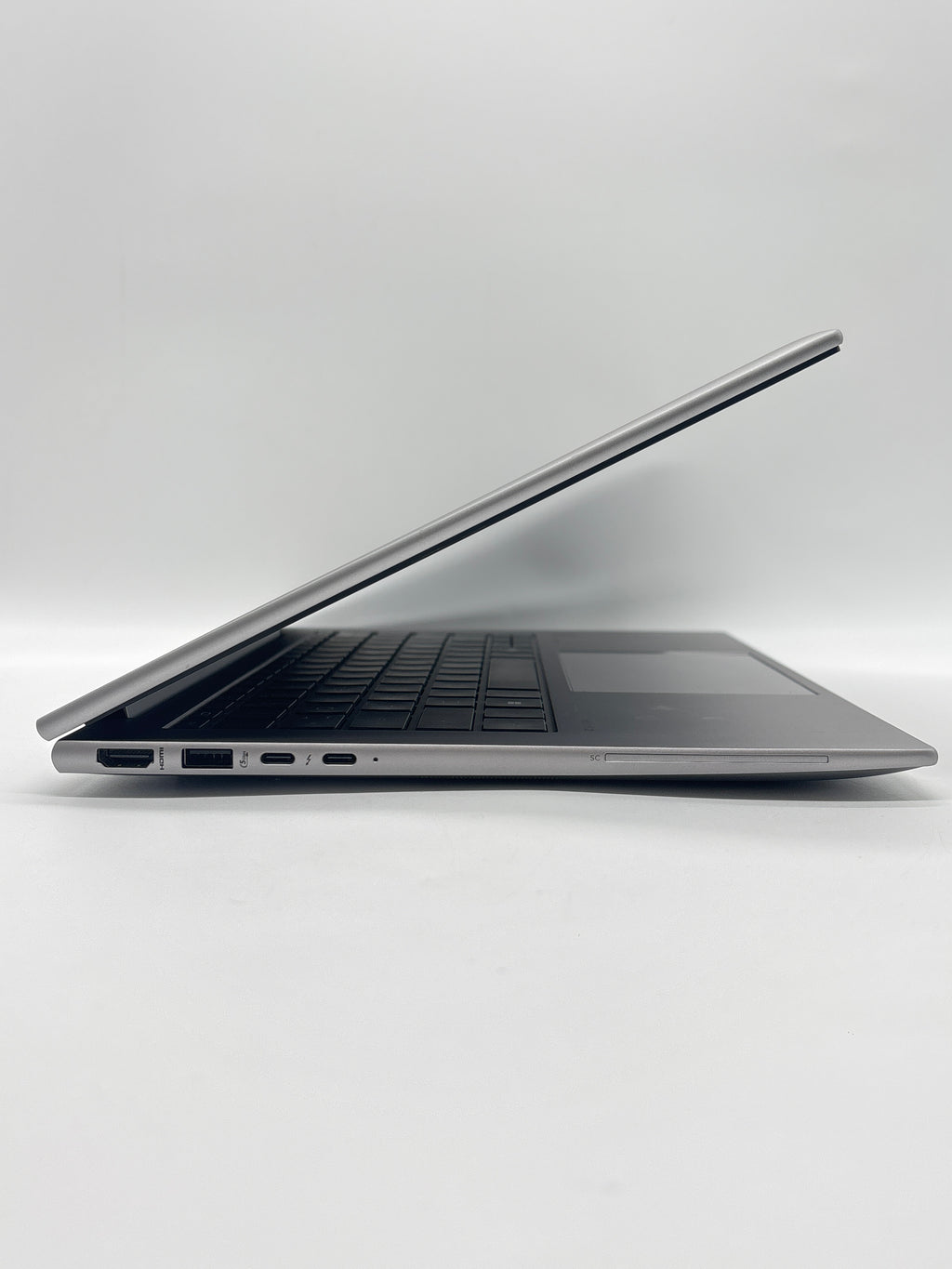 HP ZBook Firefly 14 G11 Ryzen 5 Pro 8640HS 16GB RAM 256GB SSD