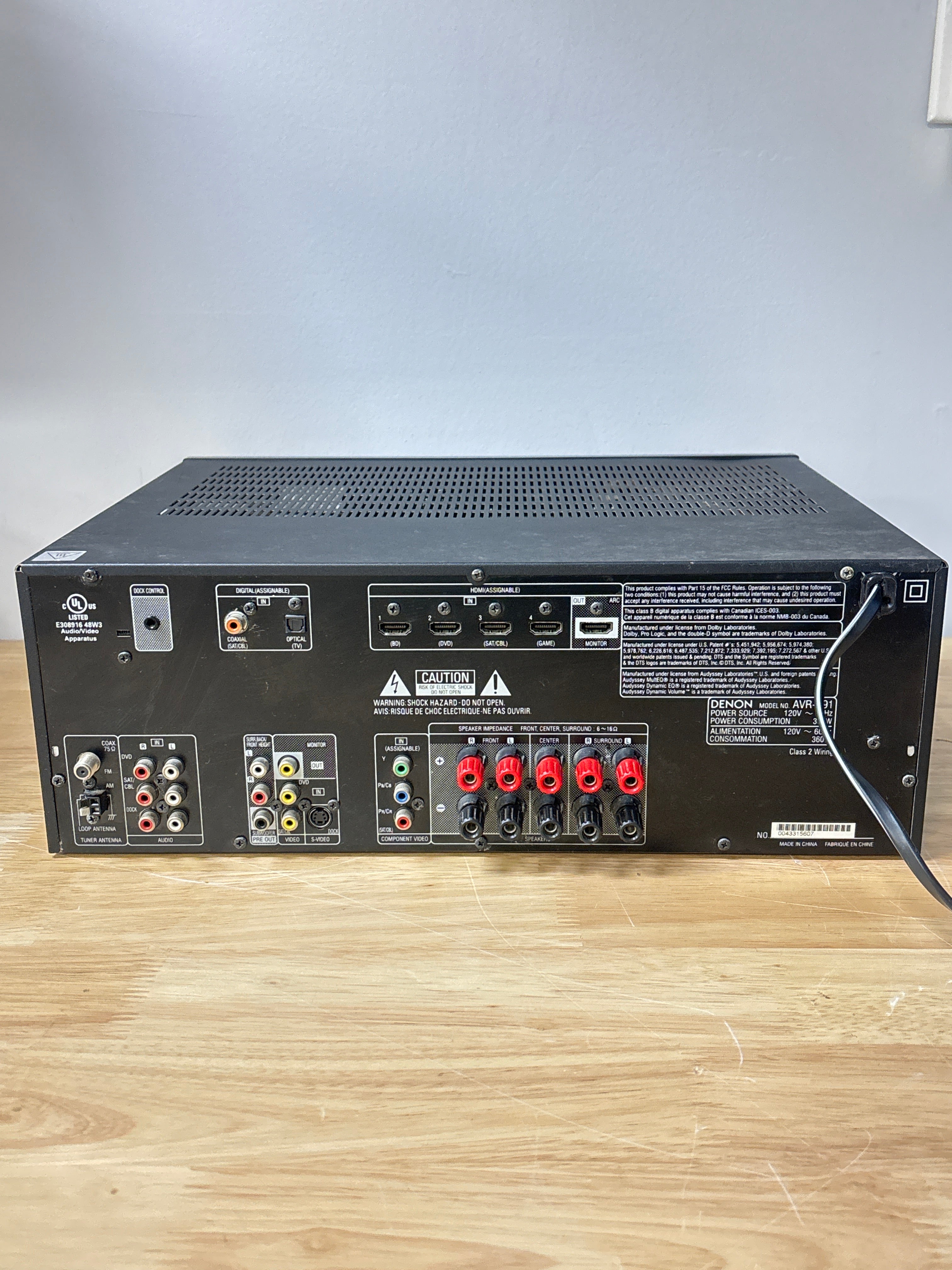 Denon AVR-591 5.1 Channel A/V Receiver Black